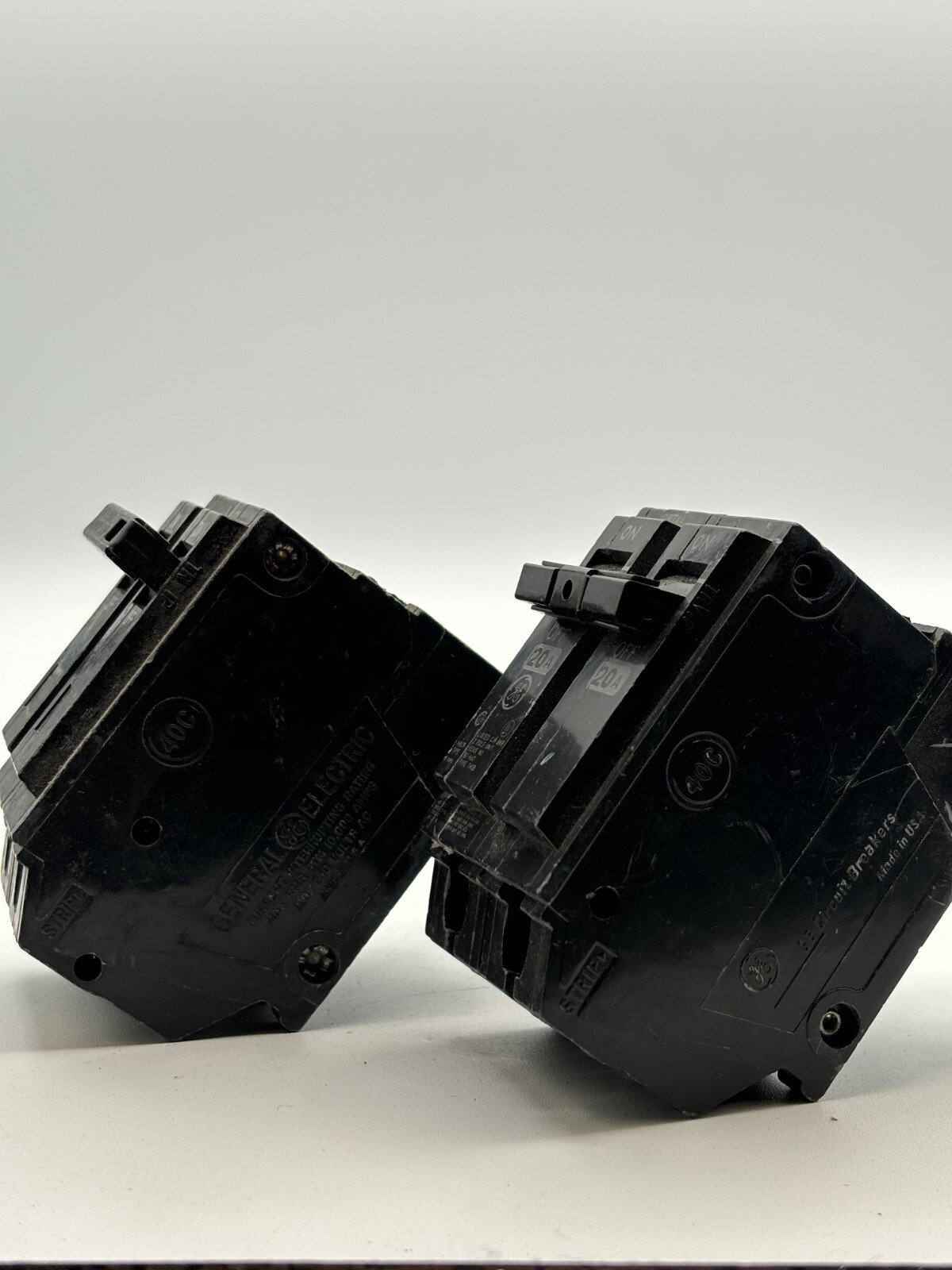 GE RT-660, 20 & 25 Amp, 2-Pole Units, Type THQB Circuit Breaker BUNDLE of 4