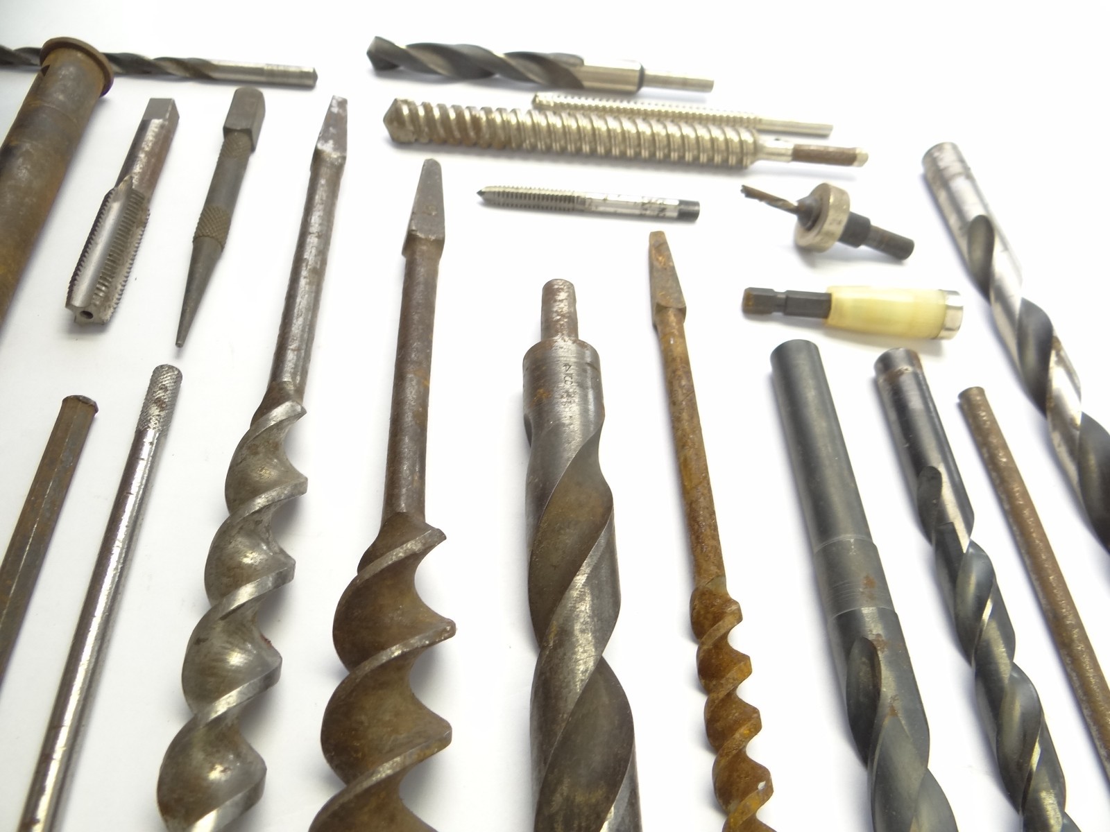 Mixed Lot of Steel & Iron Auger Drill Bits Hand Tool Parts USA Red Devil Stanley