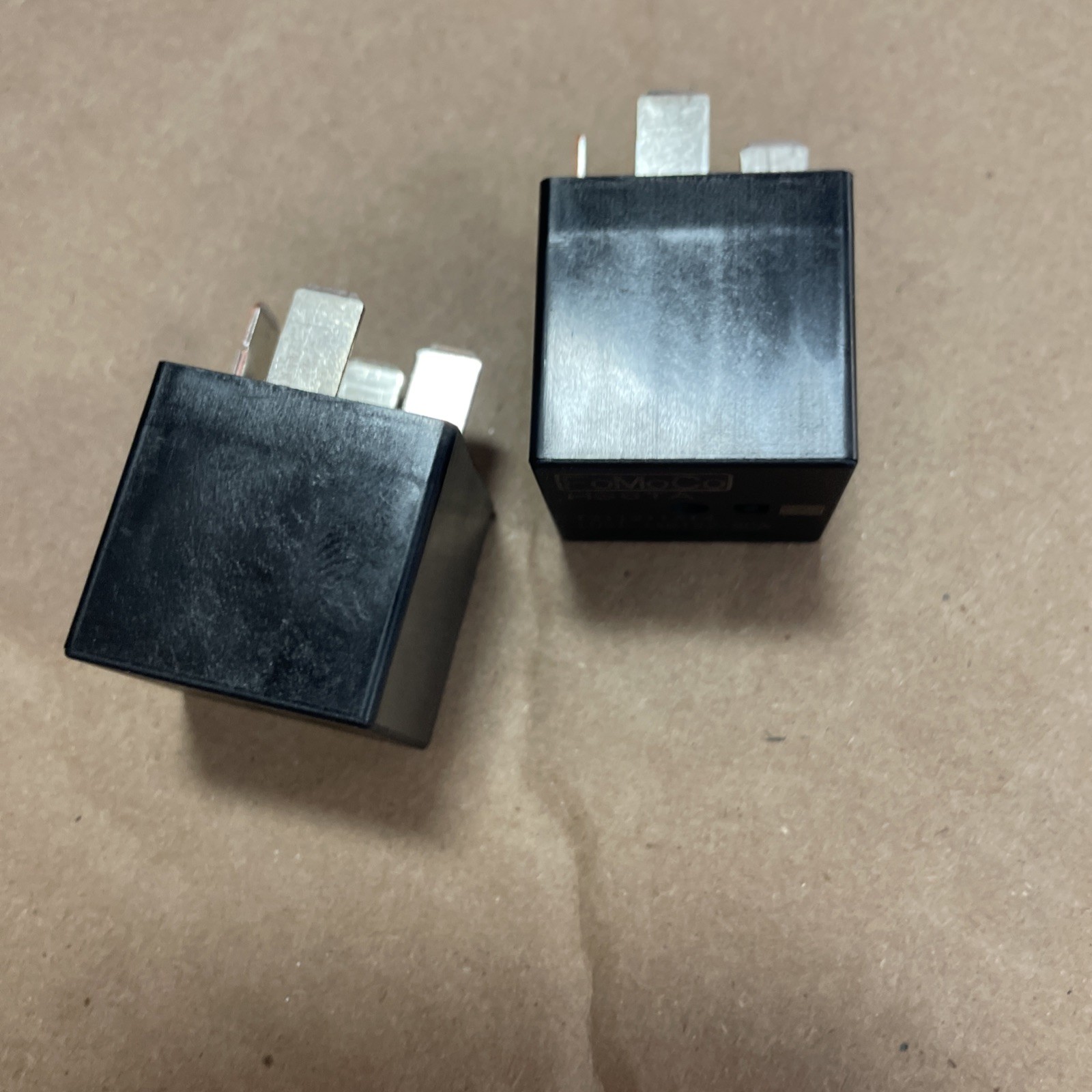 (2) Fomoco Ford Motor Company HS6TA JU5T-14B192-SCA Relay G8