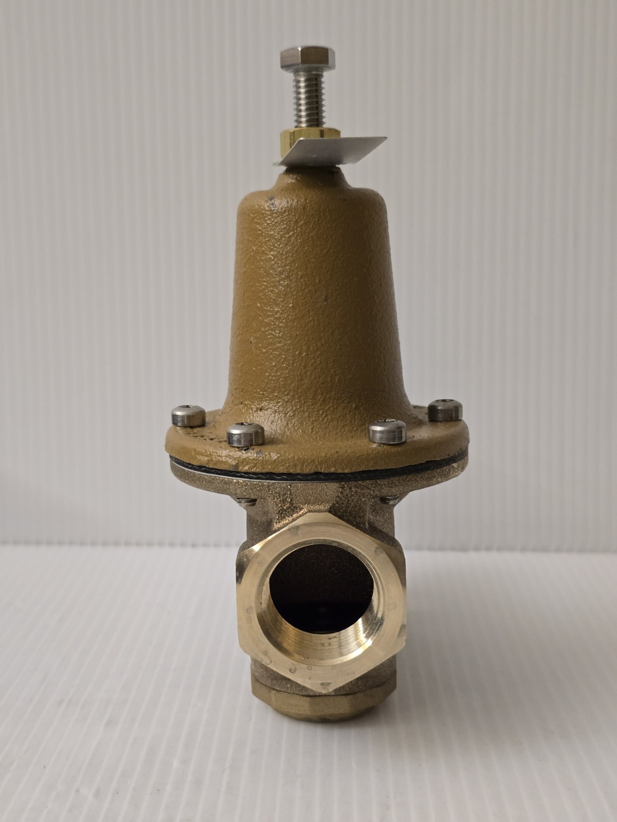 WATTS LF25AUB-Z3 1″ Water Pressure Reducing Valve 1-inch
