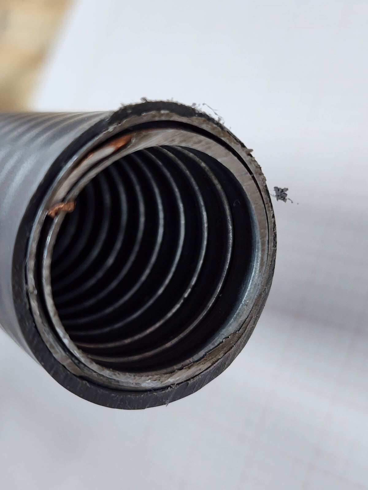 Atkore AFC 6204 1″ Liquid-Tuff LFMC Liquidtight Flexible Metallic Conduit /5ft