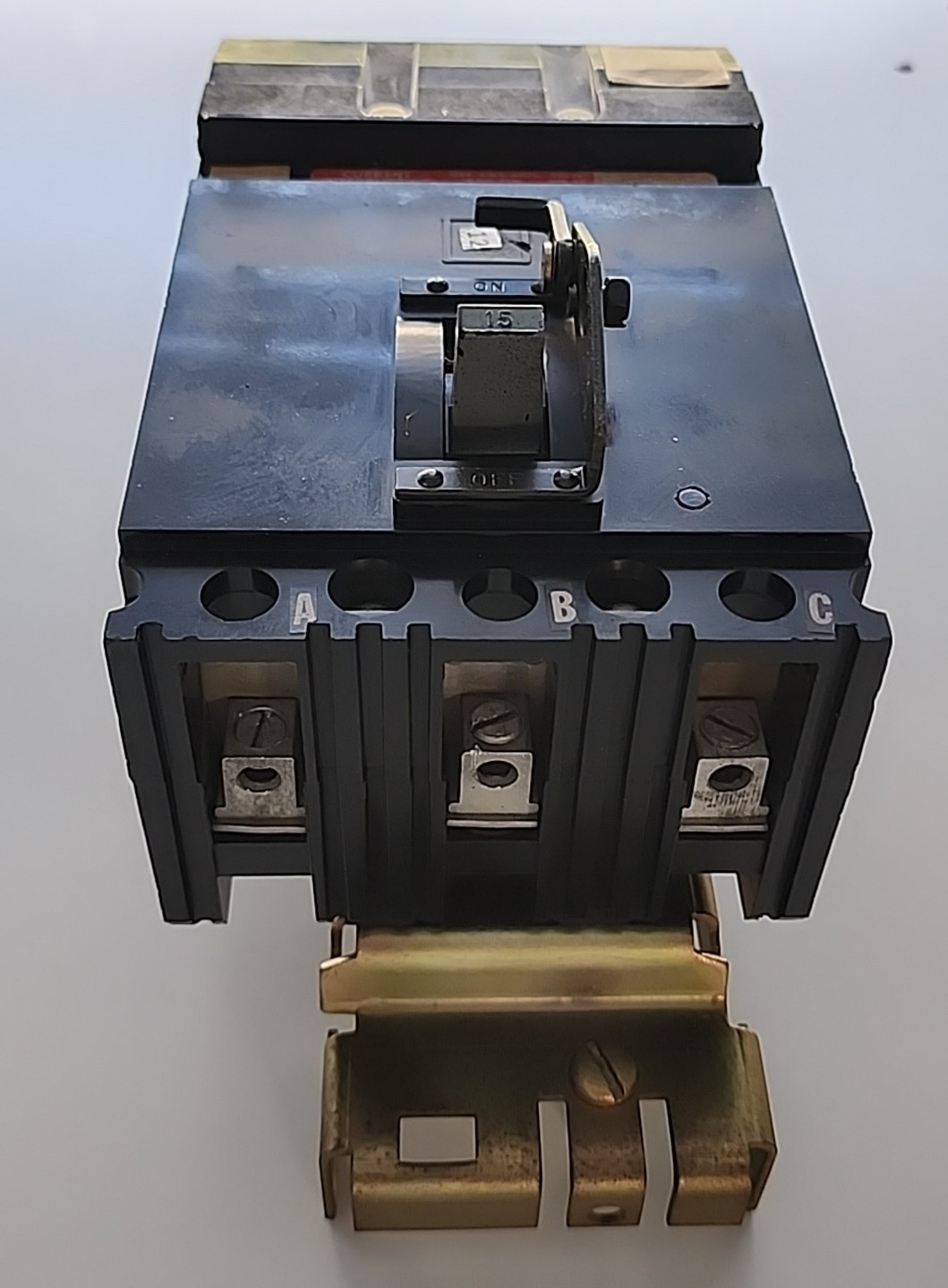 SQUARE D FH36015 3 POLE 15A 600V CIRCUIT BREAKER [2RE2]