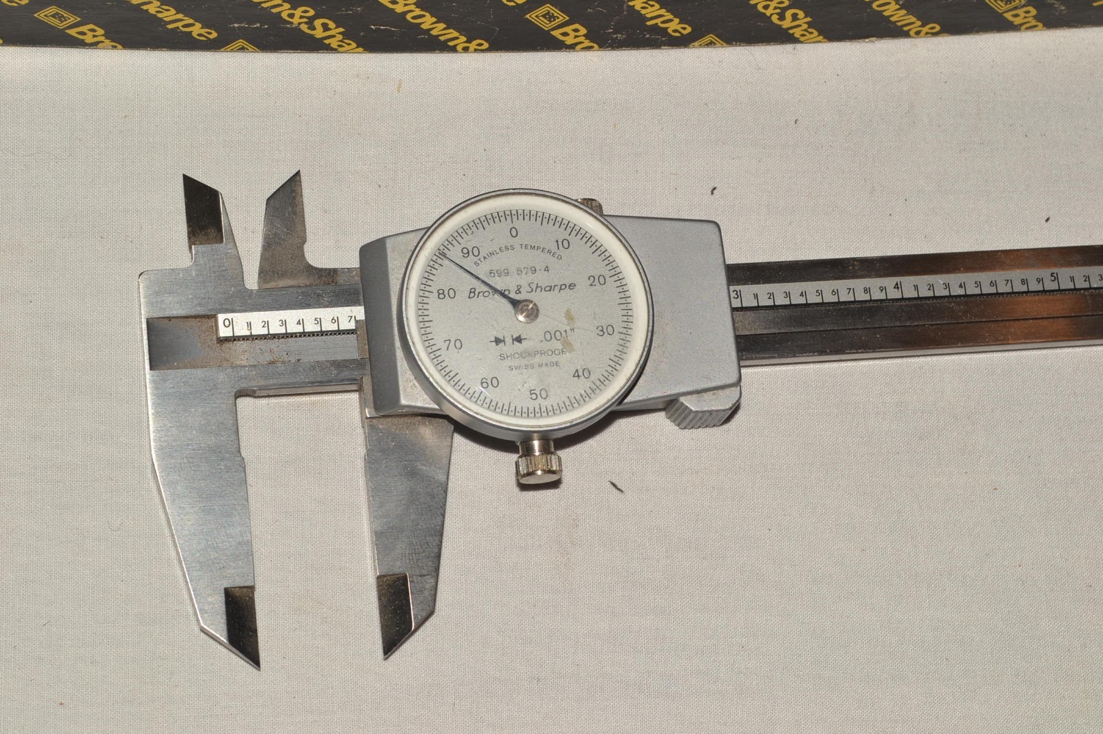 Brown & Sharpe 599-579-4 Dial-Cal Swiss Mechanical Machinist Calipers Inch w/BOX