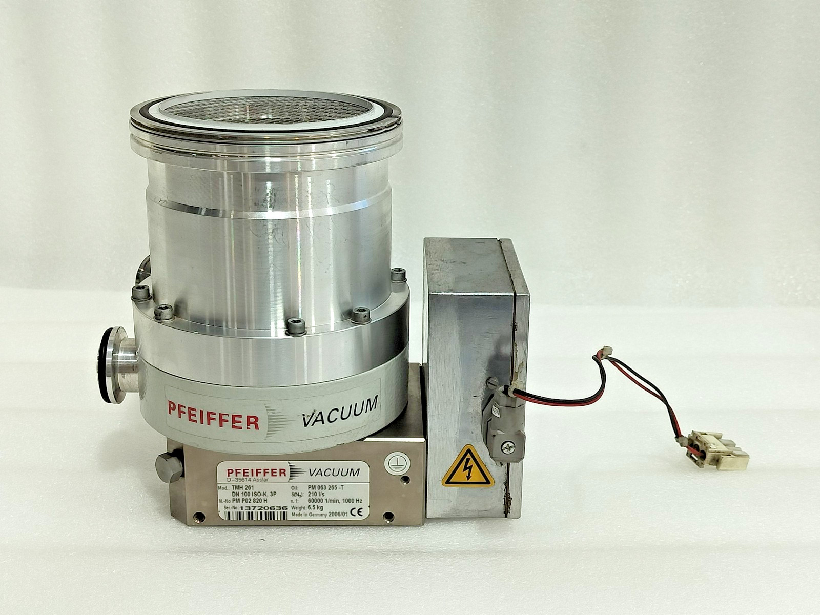 Pfeiffer Vacuum Turbo Pump TMH 261 With TC600 Controller PM P02 820 H