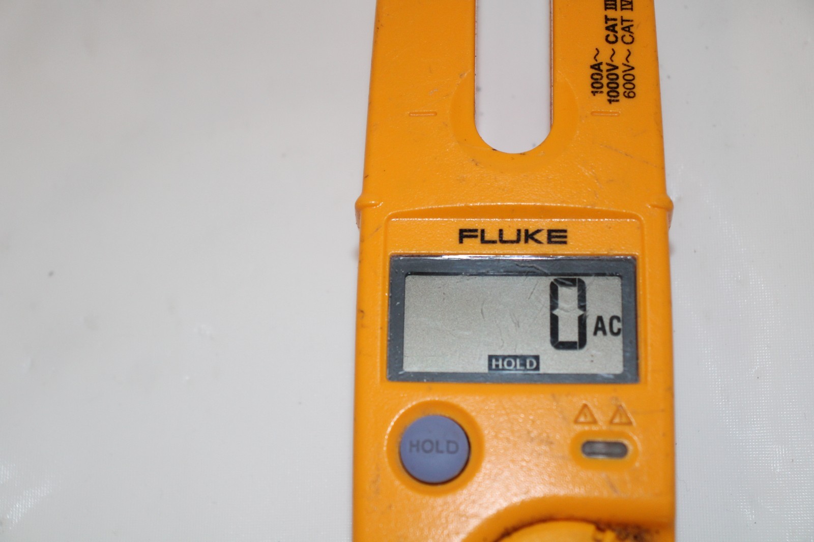 Fluke T5-1000 Voltage Continuity and Current Tester 1000v CAT iii 600V CAT iv