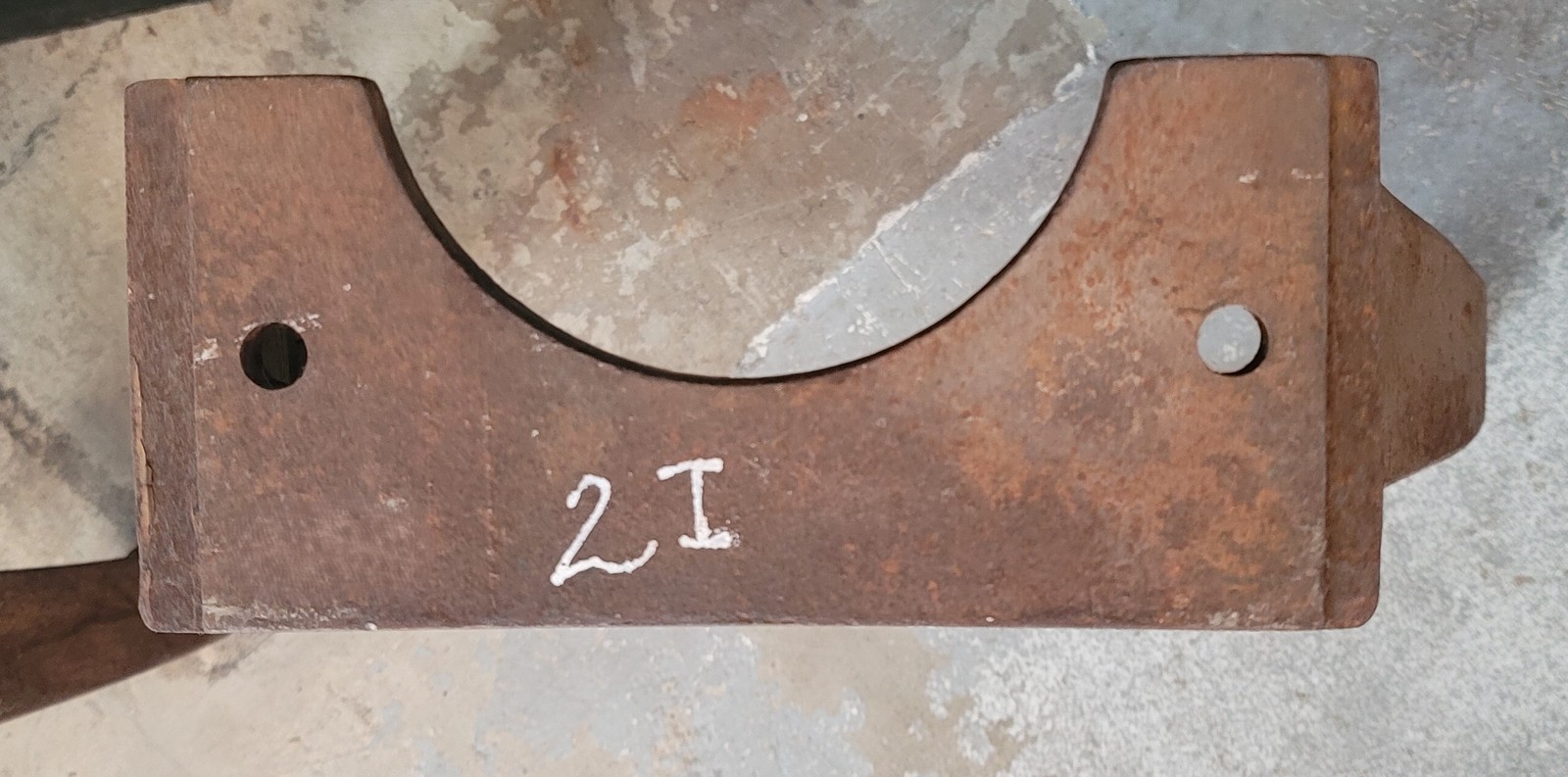 Pair of Cast Iron Factory Machine Tapered Table Base Legs 20 1/2″ T GS00688