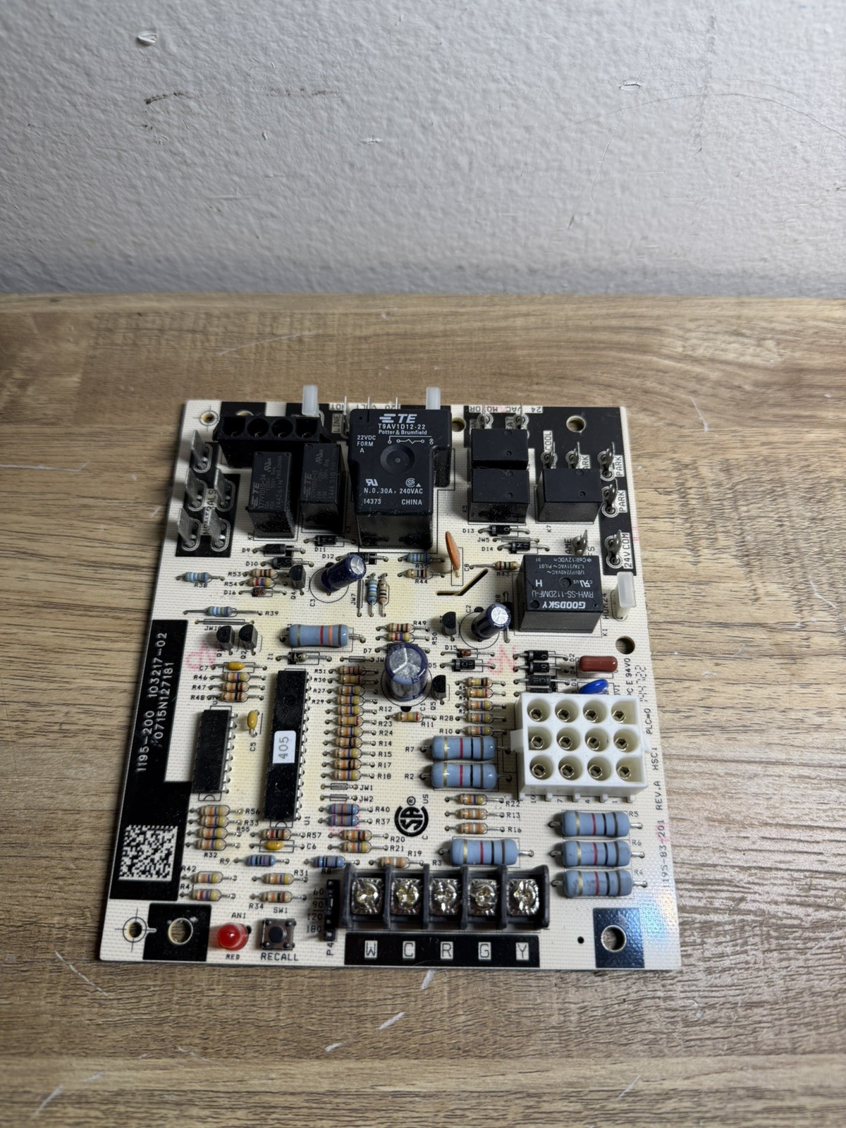 1195-200 Furnace Fan Control Circuit Board Tested & Working 103217-02