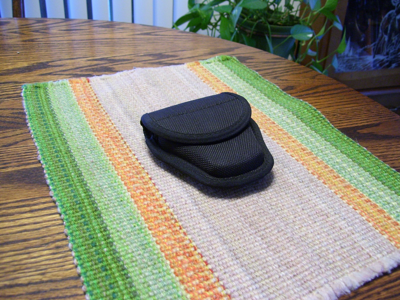 Bianchi AccuMold Sz 1 Blk Nylon Hidden Snap Covered Handcuff Case Holder Holster