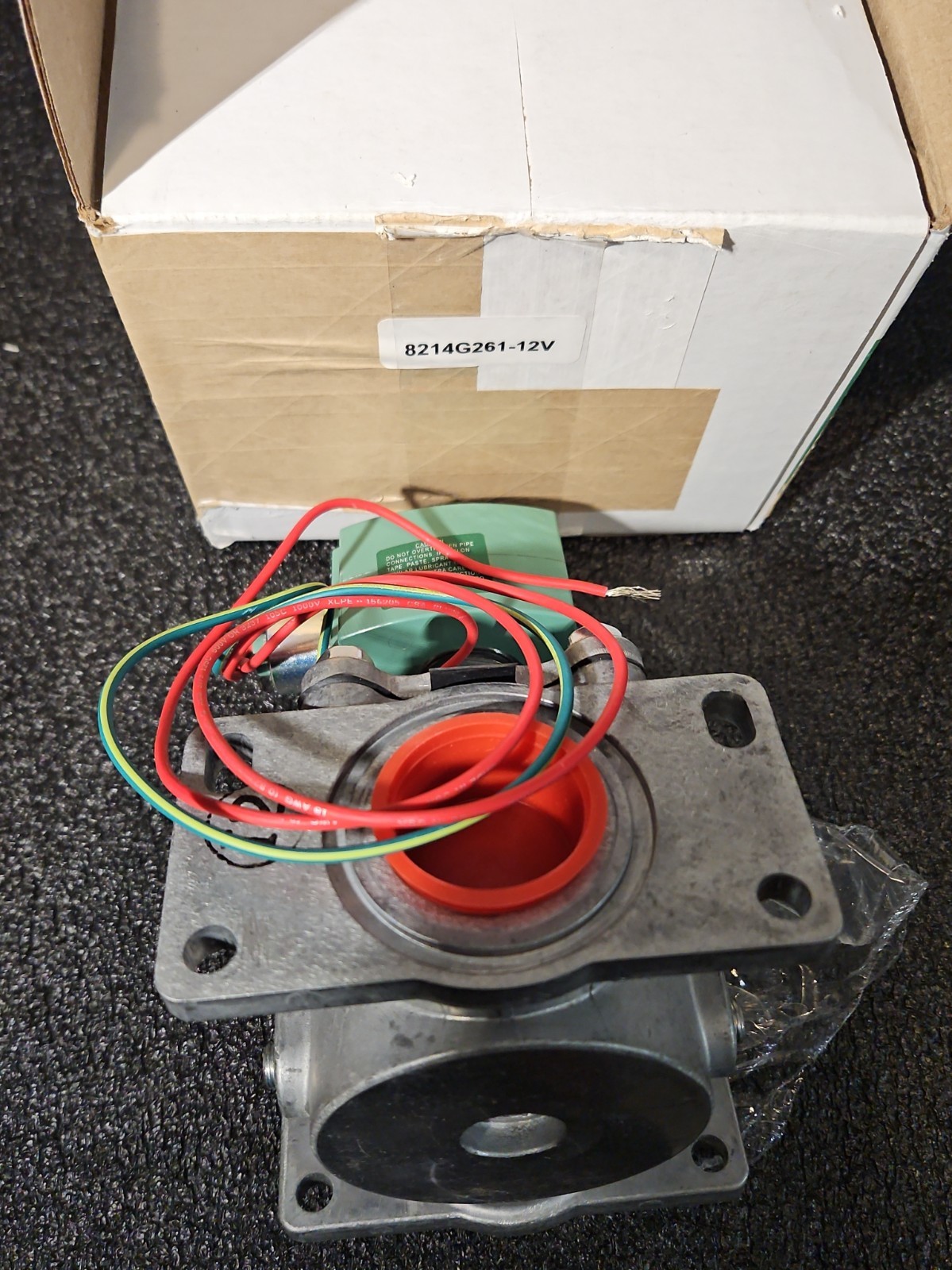Redhat 8214G261 12V Dc Aluminum Fuel Gas Solenoid Valve.