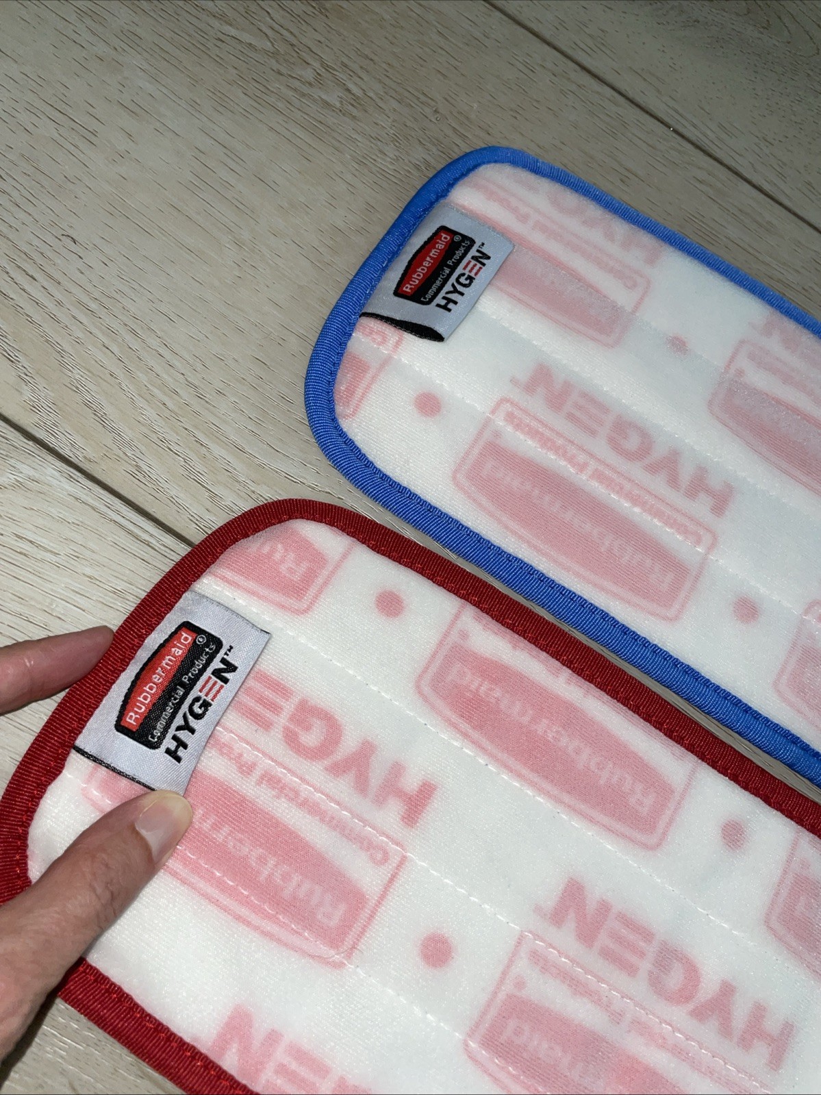 Rubbermaid FGQ41000BL00 HYGEN Microfiber Damp Mops X 2 Blue Q410 LARGE Open NWOT