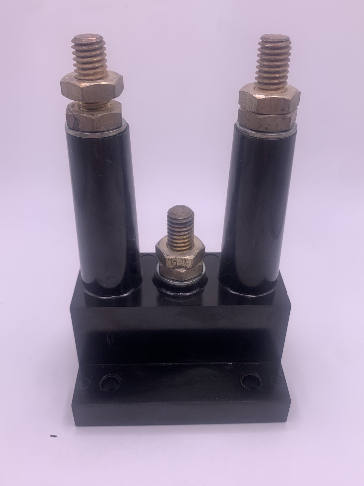 Siemens ITE PC2658 Sentron ED Breaker 3-Pole Plug-in Mounting Assembly, CHIPPED
