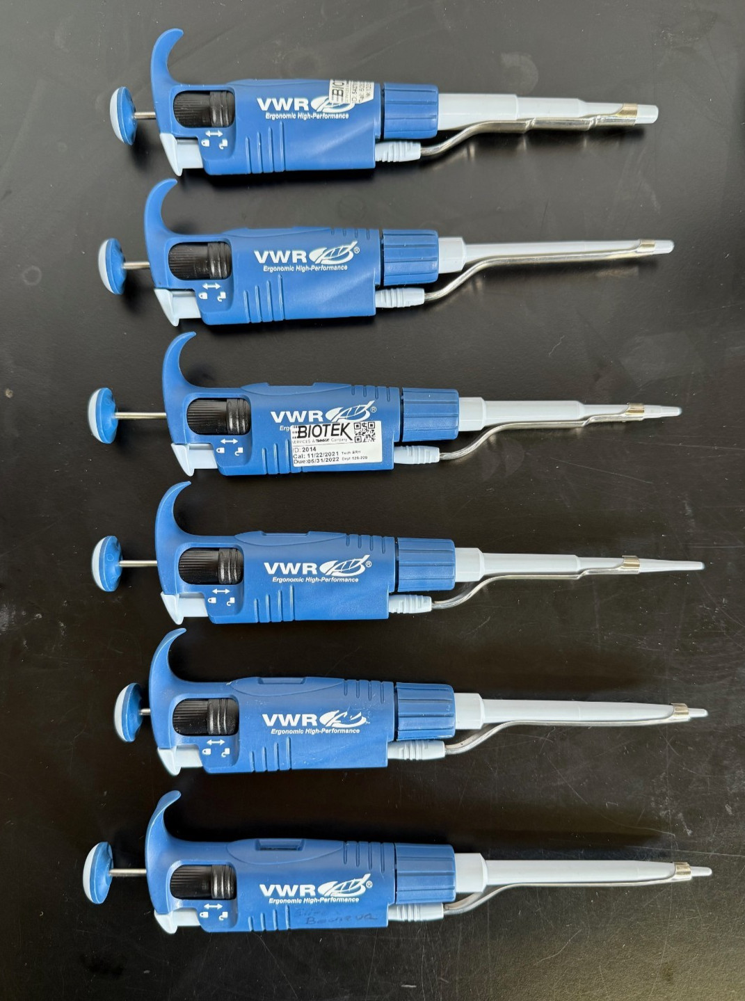 VWR Set of 6 Pipettes w/Stand 0.1-2, 0.5-10, 2-20, 10-100, 20-200, 100-1000 uL
