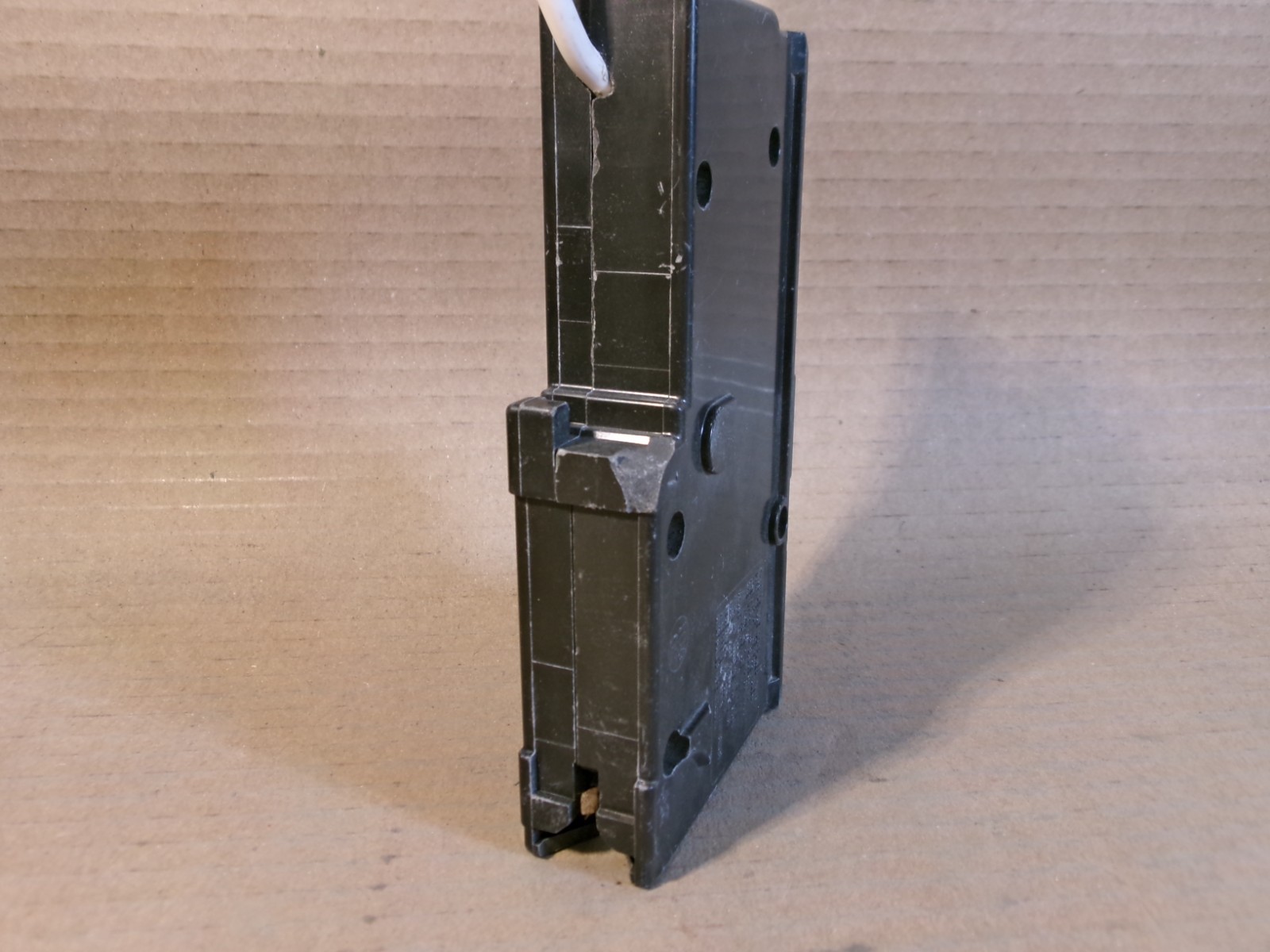 Square D HOM HOM115CAFI 1 Pole 15 Amp 120V AFCI Circuit Breaker FLAWED