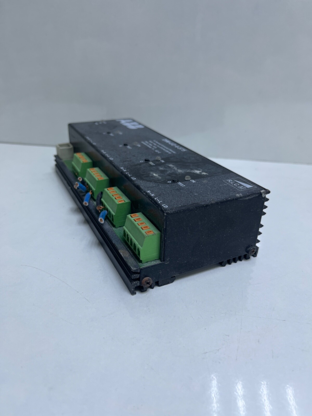 ABB DIM-UD 4-575 / 4- Channel Universal Dimmer 4X575 W 10A
