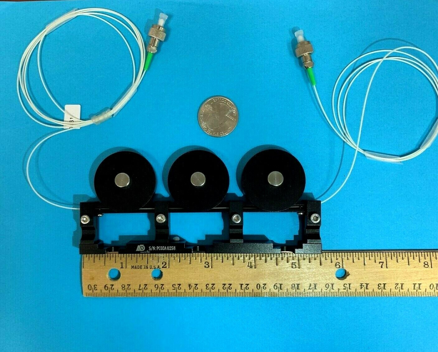 Manual 3-Paddle (30 mm / 1.18 in) Polarization Controller + Optical Fiber FC/APC