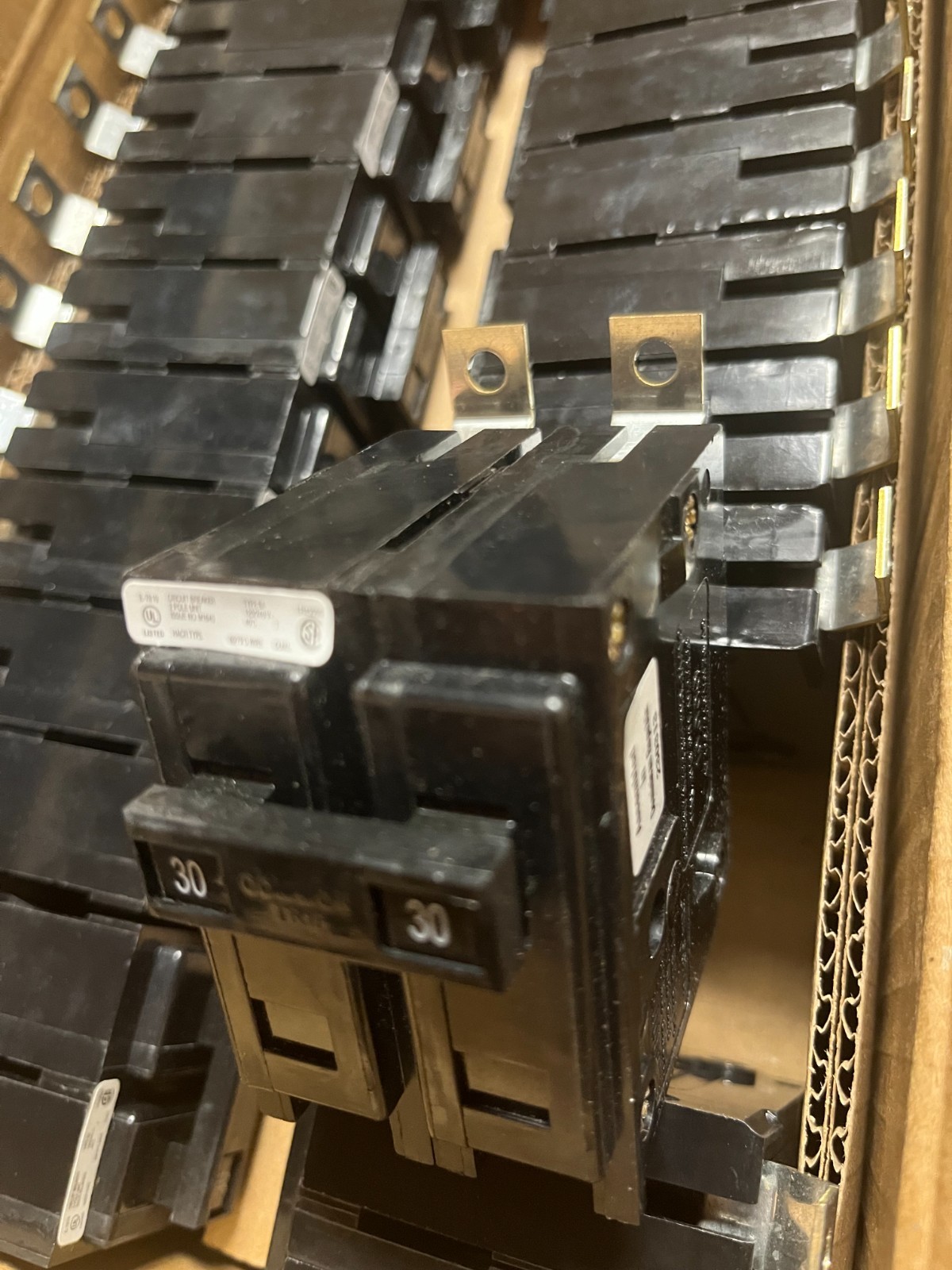 NEW Eaton BAB2030 Quicklag thermal-magnetic circuit breakers