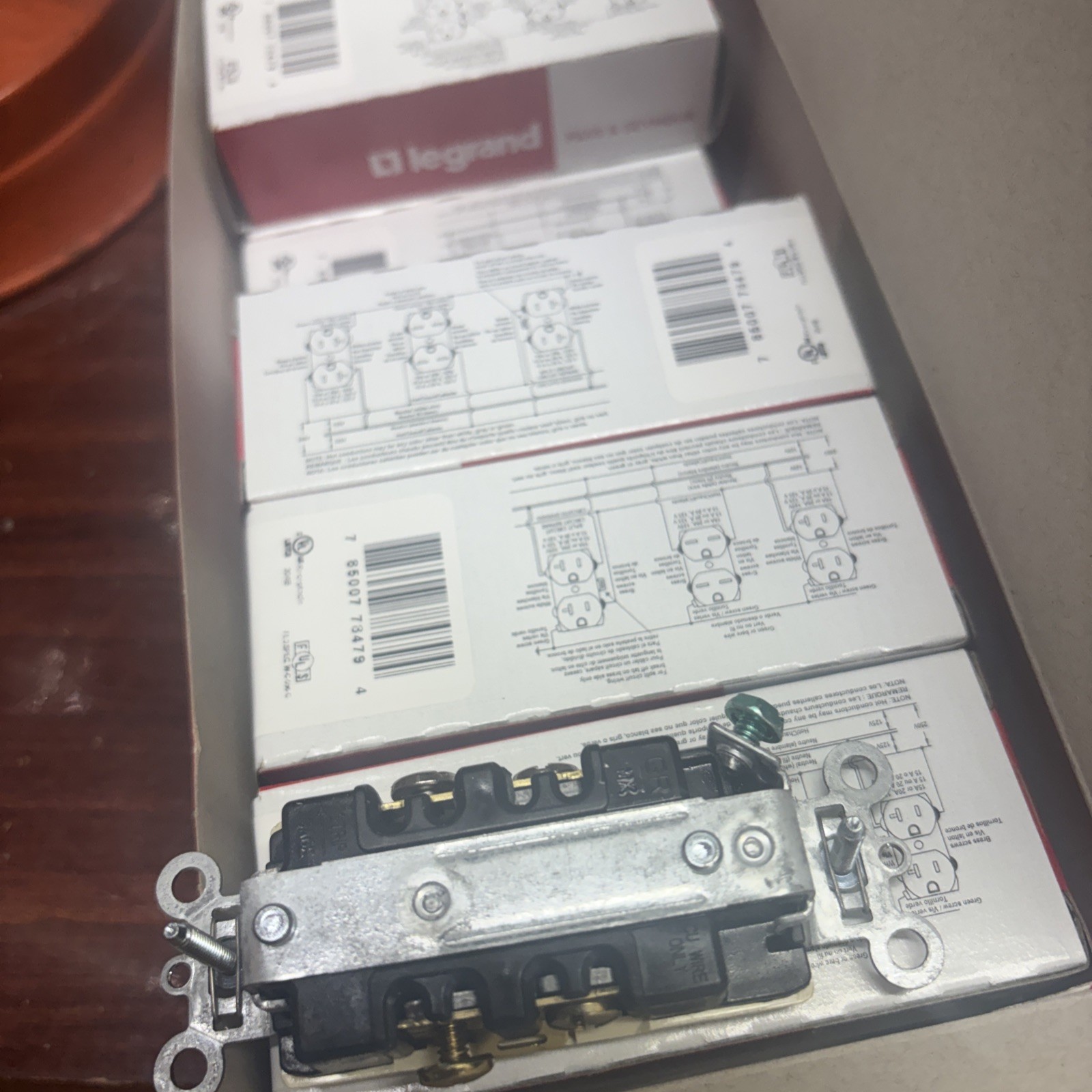 10 Pass & Seymour Legrand 26352-W Decorator Duplex Receptacle White 20A 125V