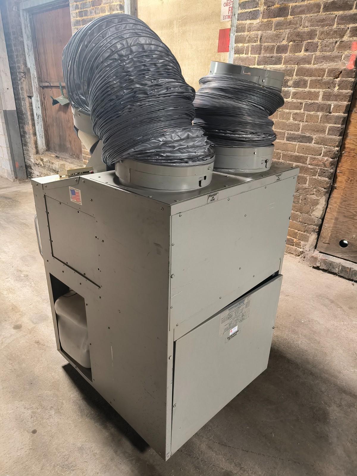Air Rover XL2400 Commercial Portable Air Conditioner 27400 BTU/HR 208/230 V 1 PH