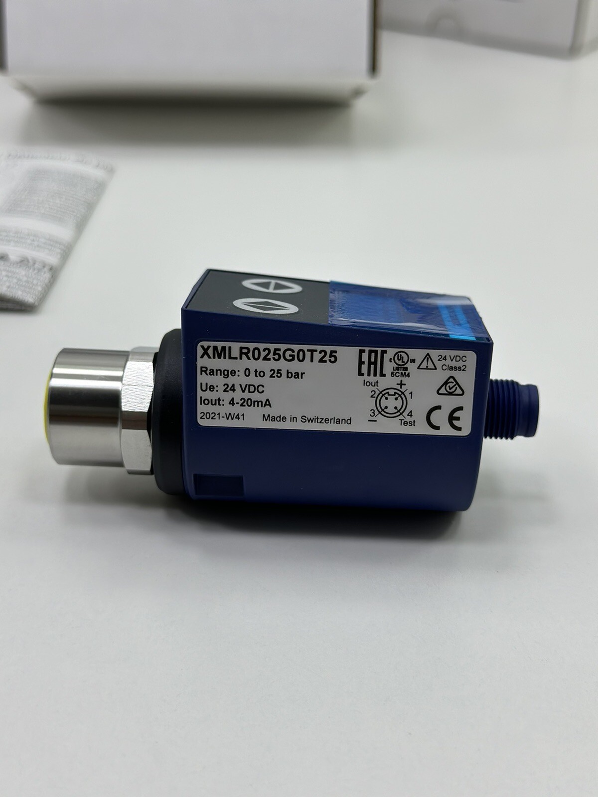 TELEMECANIQUE XMLR025G0T25 PRESSURE SENSOR 0 TO 25 BAR / 4..20mA