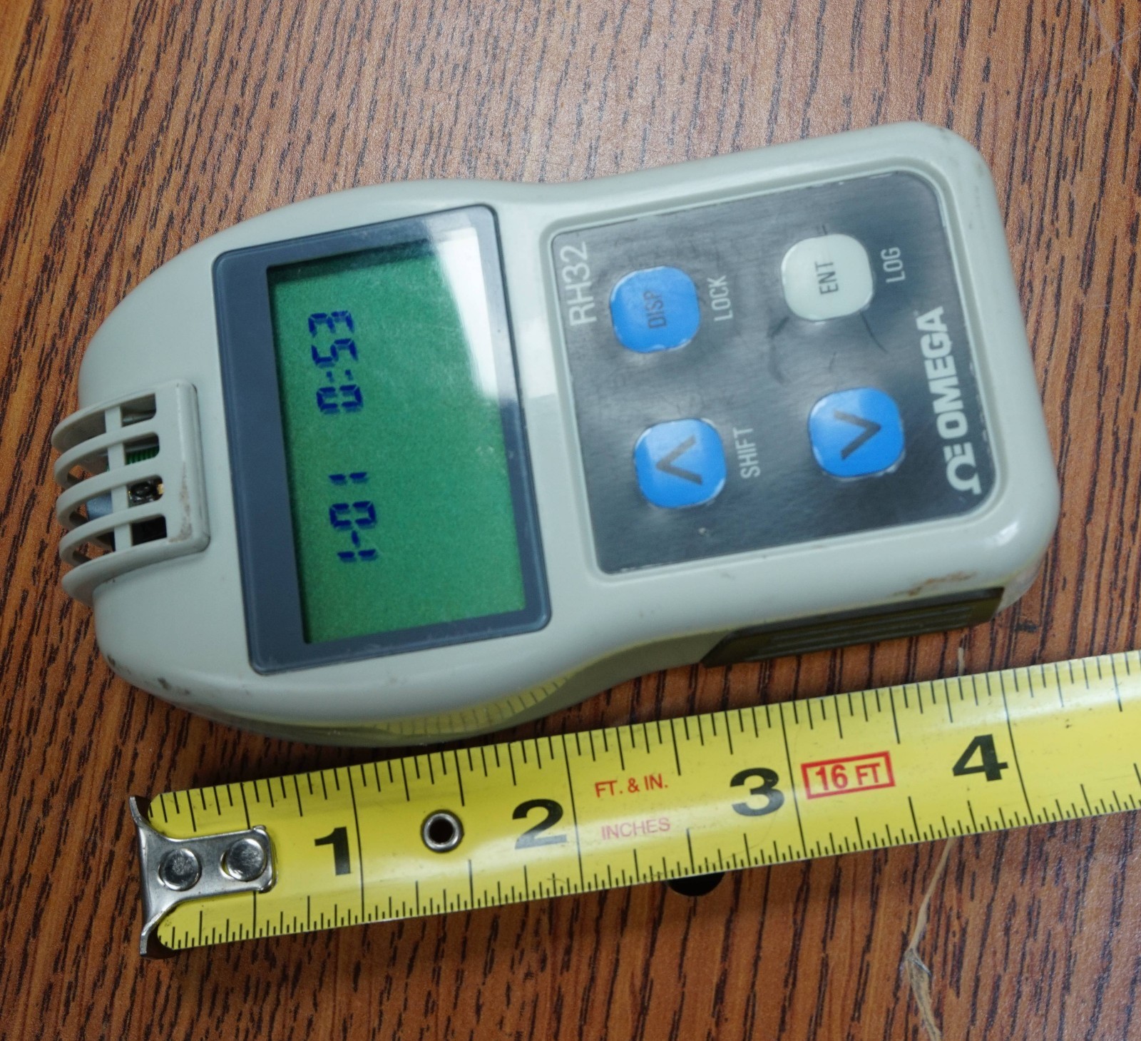 Omega RH32B Temperature Humidity Handheld Data Logger -10 to 50°C (14 to 122°F)