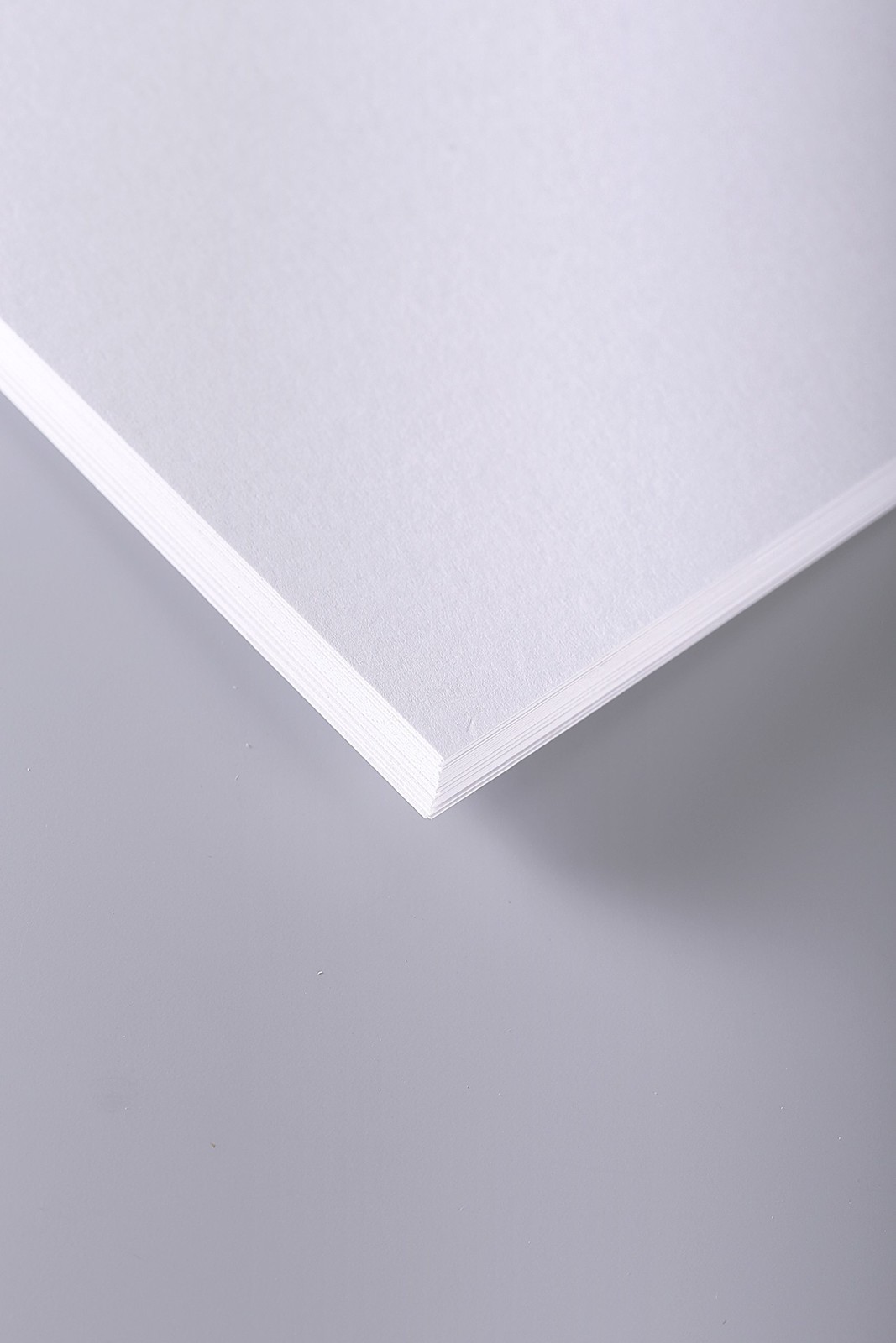 1988C Ream of 100 Sheets Drawing and Sketch Paper A4 21×29.7cm, 200g,…