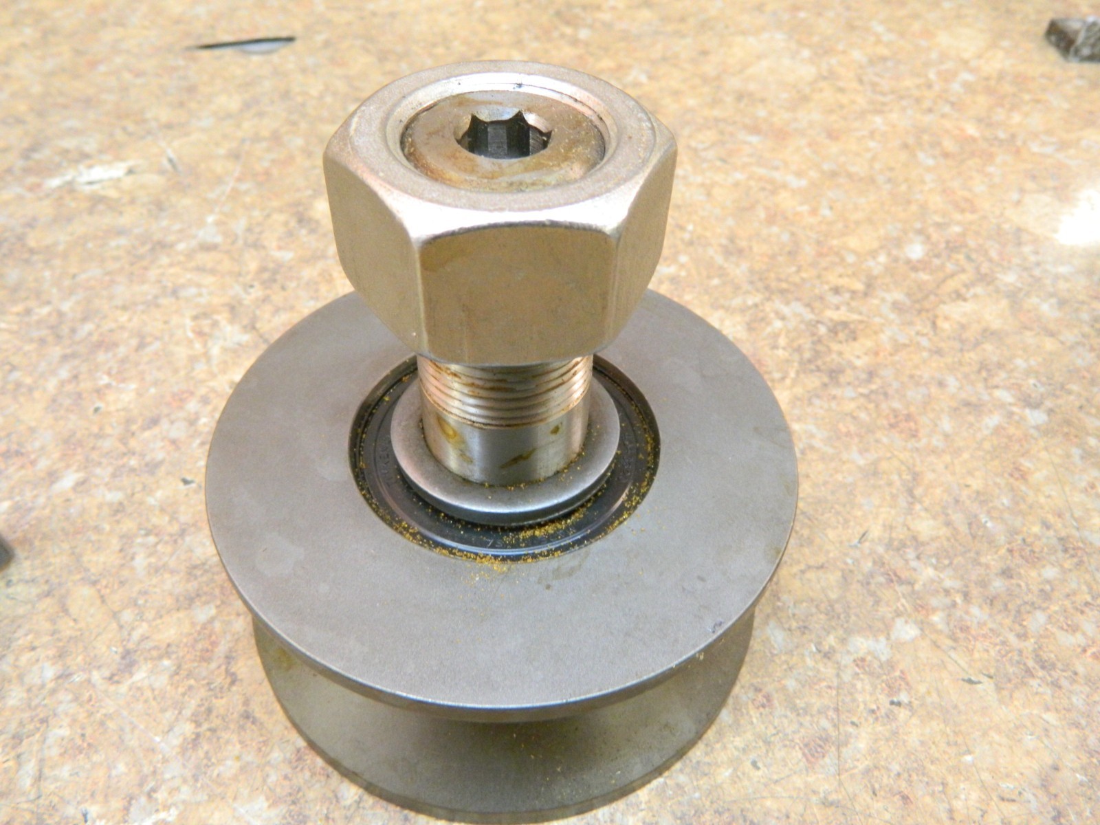 OSBORN VLR-4 1/2 Load / Track Runner 4-1/2″ Dia. Stud 1-1/4″-12