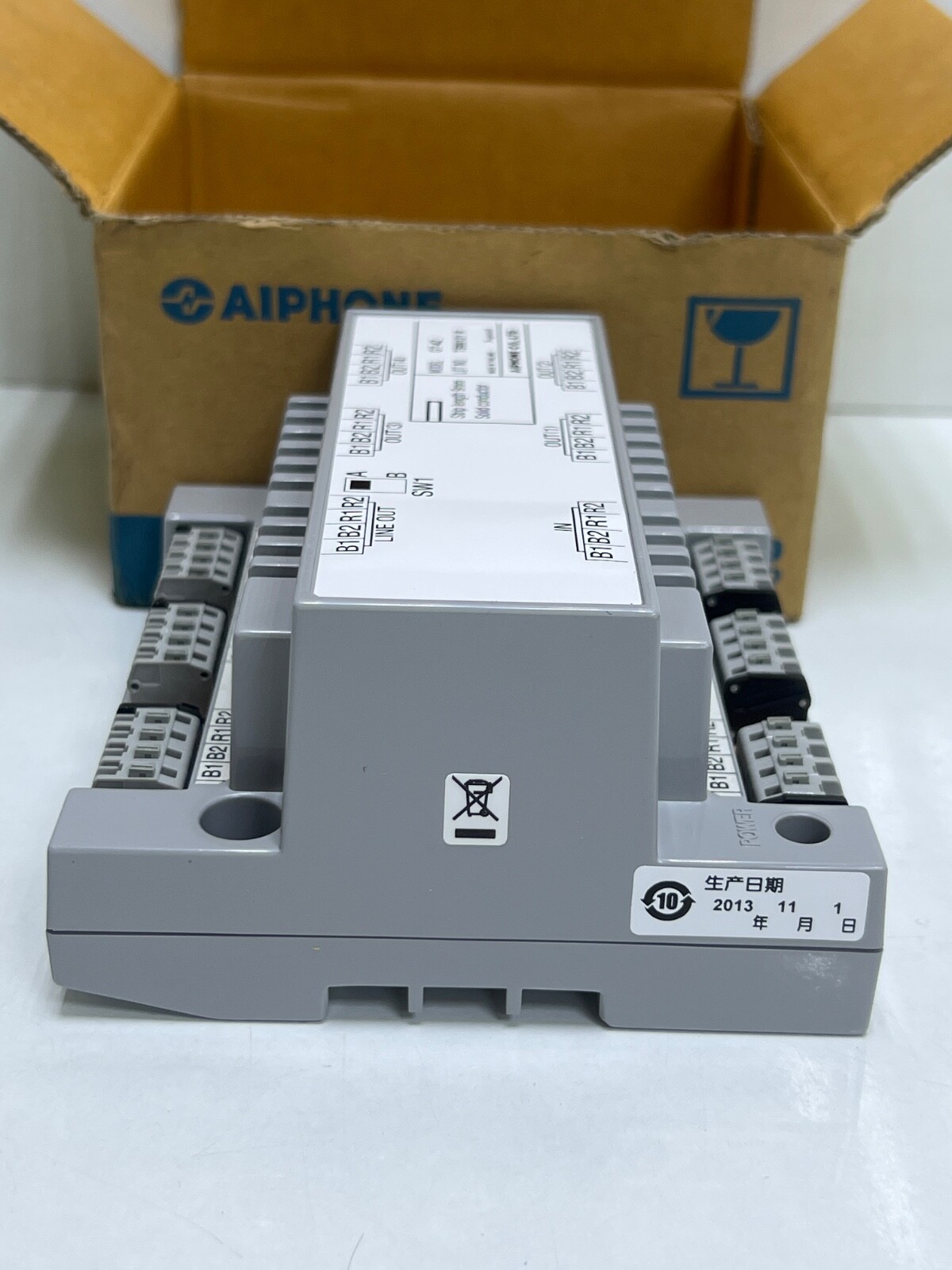 Aiphone GT-4Z 4-Way Video Distribution Adaptor
