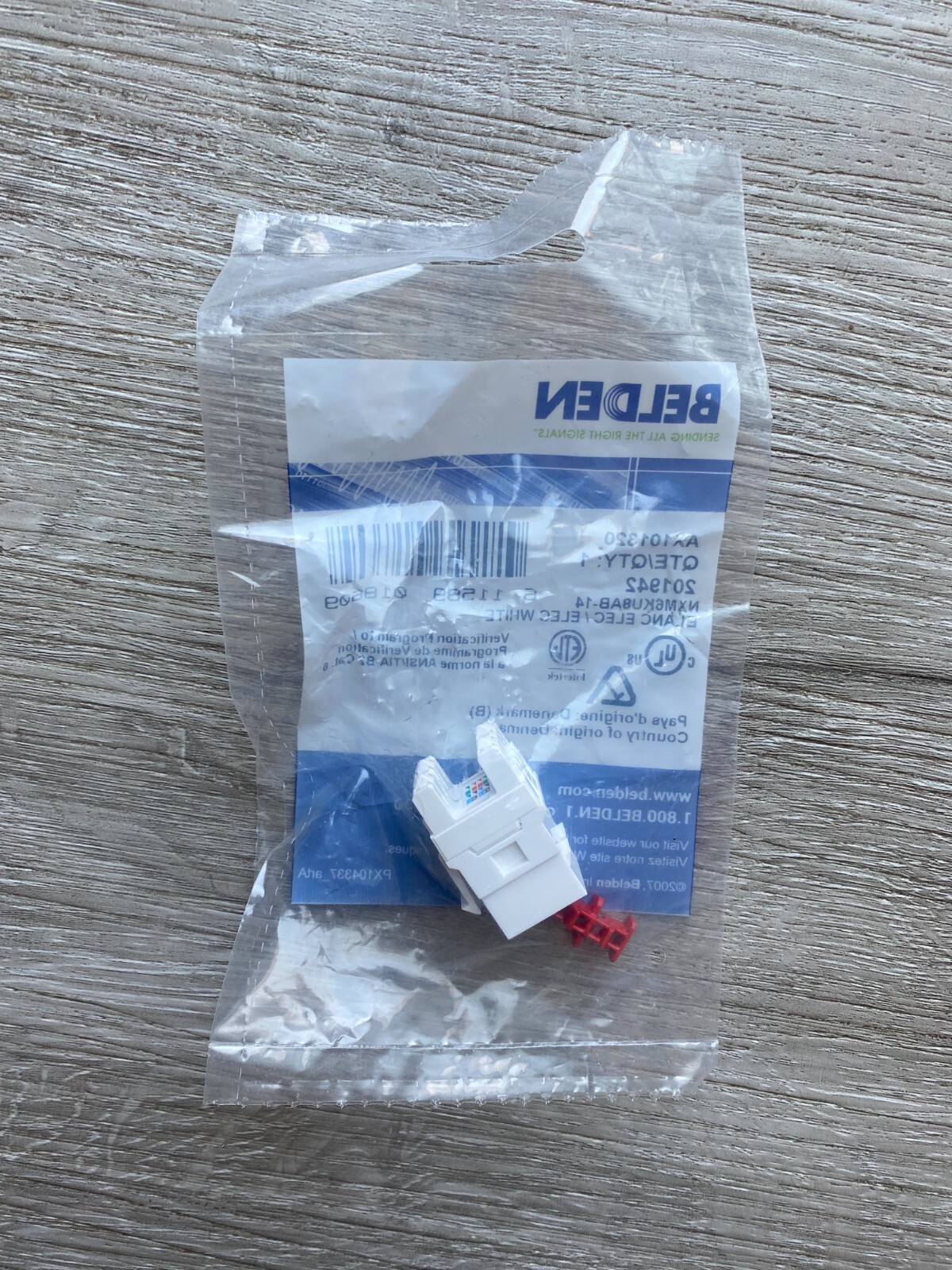 BELDEN AX101320 NXM6KU8AB-14 Blanc Elec White — bag of 10 pcs