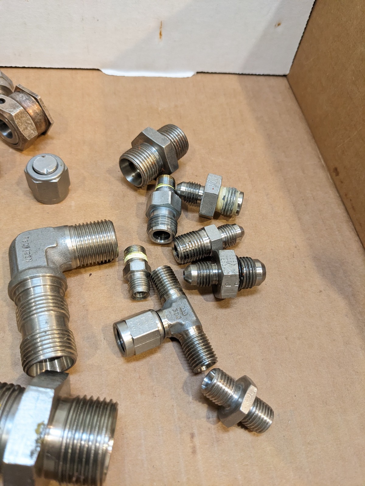 Mixed Lot of Stainless Steel Aircraft Hydraulic Fittings AN JIC Crissair Pamco