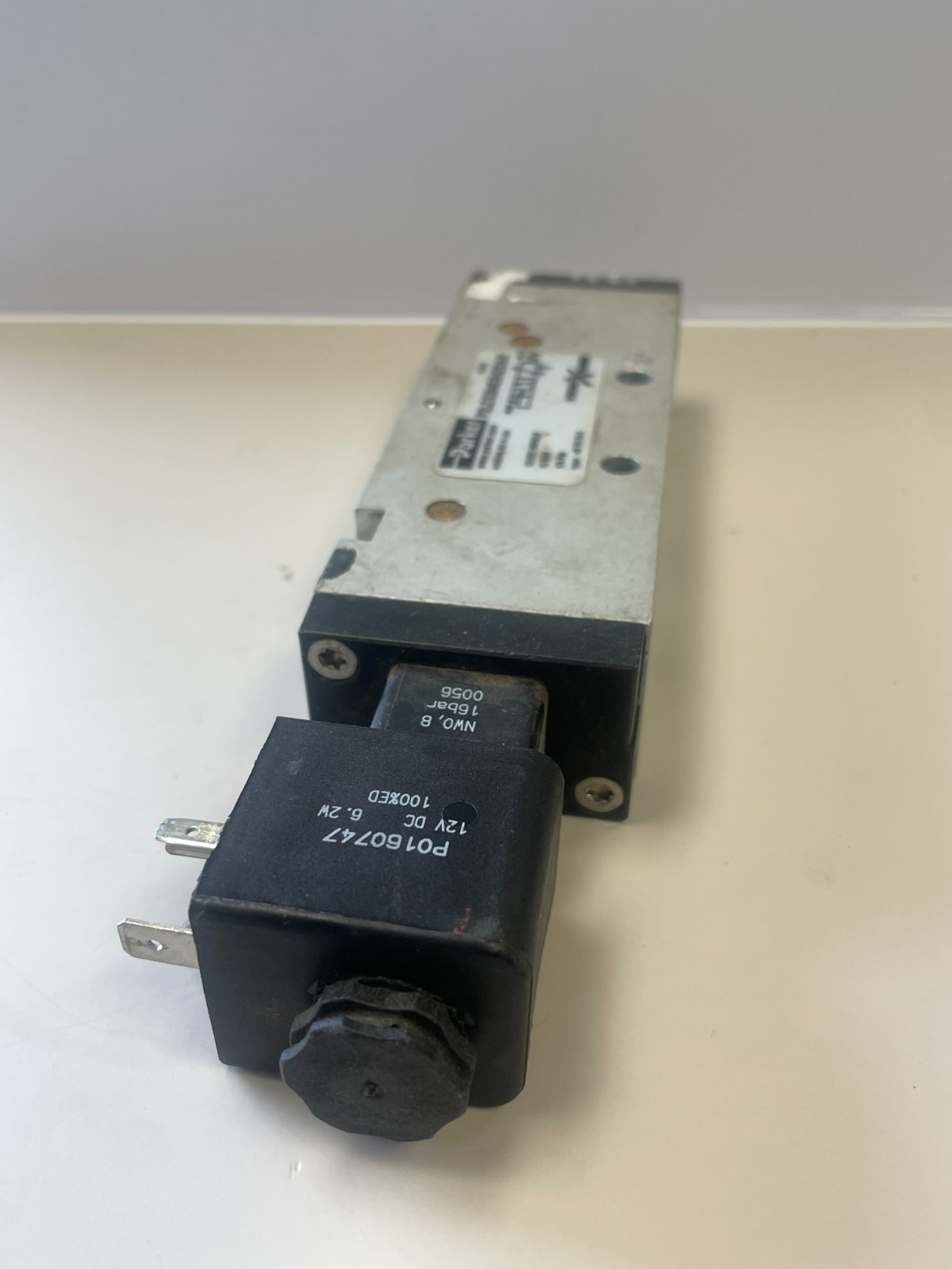 Parker P2LDX394ESHDDA47 REMOTE AIR PILOT OPERATED VALVE
