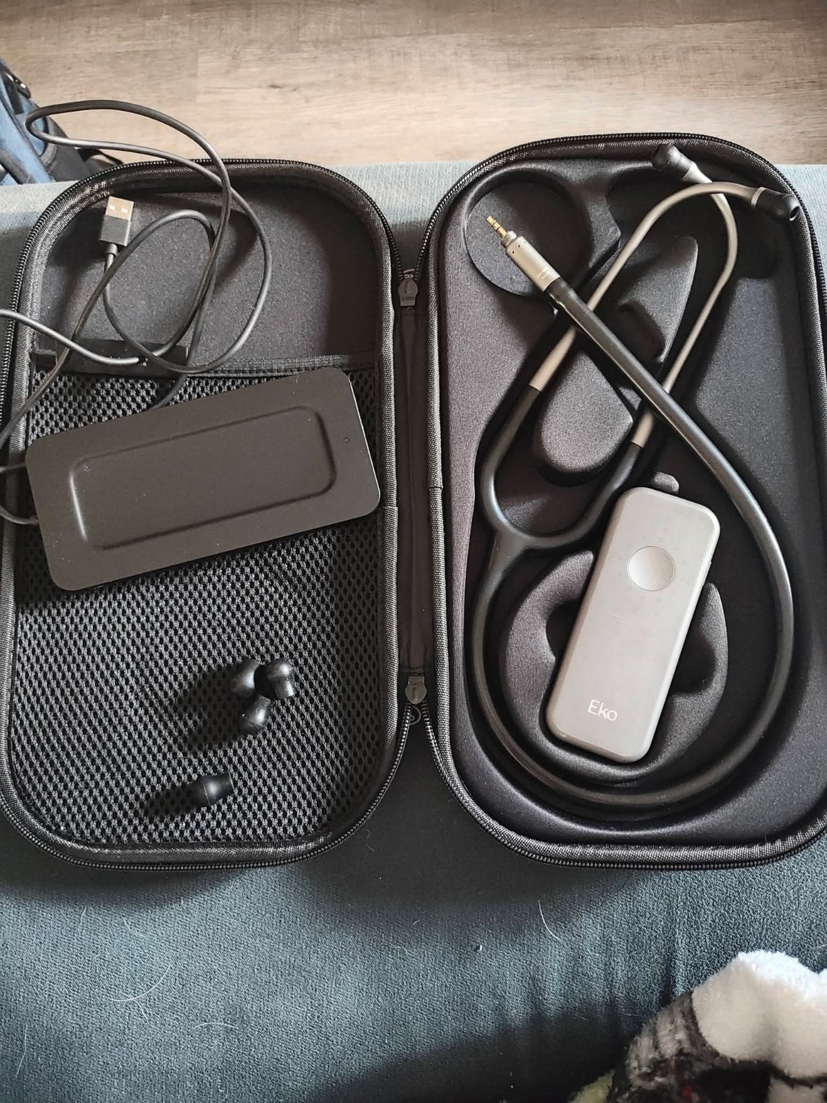 Eko DUO Electronic Stethoscope for Cardiology w/ Hard Case, Tubing, Eartips