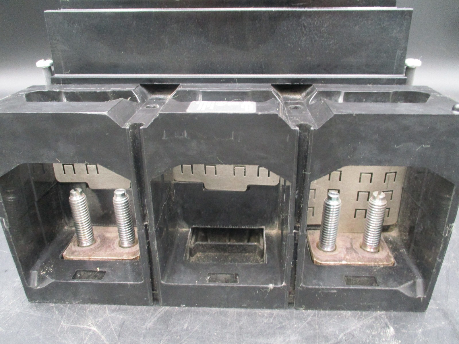 SQUARE D MGP26800 2-P 800A 600V LUG TO LUG CIRCUIT BREAKER ‘SAMEDAY SHIP’