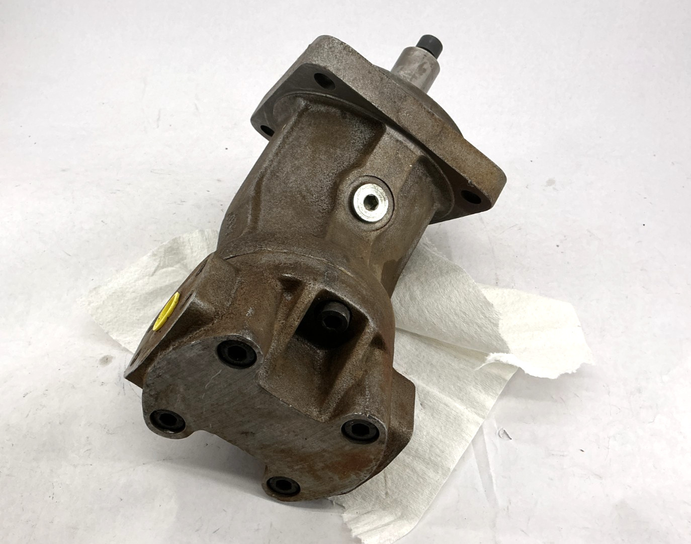 New Rexroth AA2FM 45/61 W-PBD 52 Hydromatik Bent Axis Piston Pump – No Box