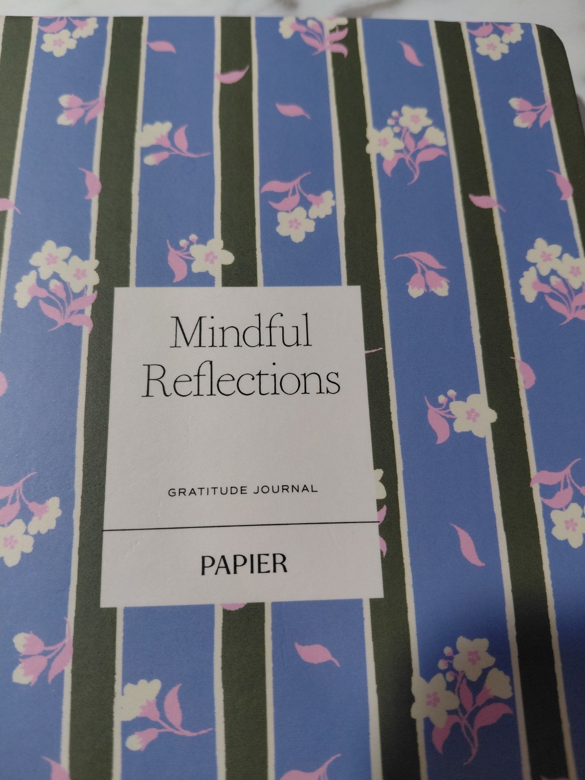 Anthropologie Mindful Reflect Journal Papier Used Purple Flower Wellness