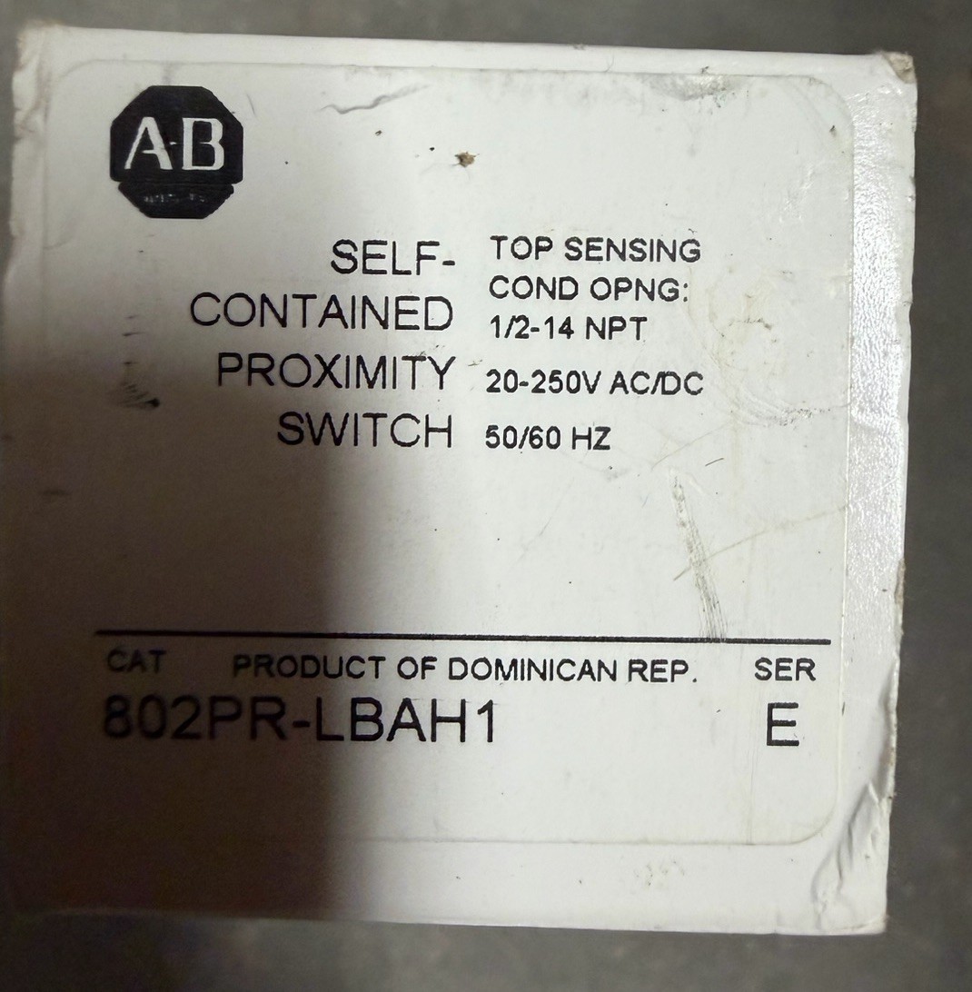 NEW ALLEN BRADLEY 802PR-LBAH1 /E Proximity Switch AC/DC