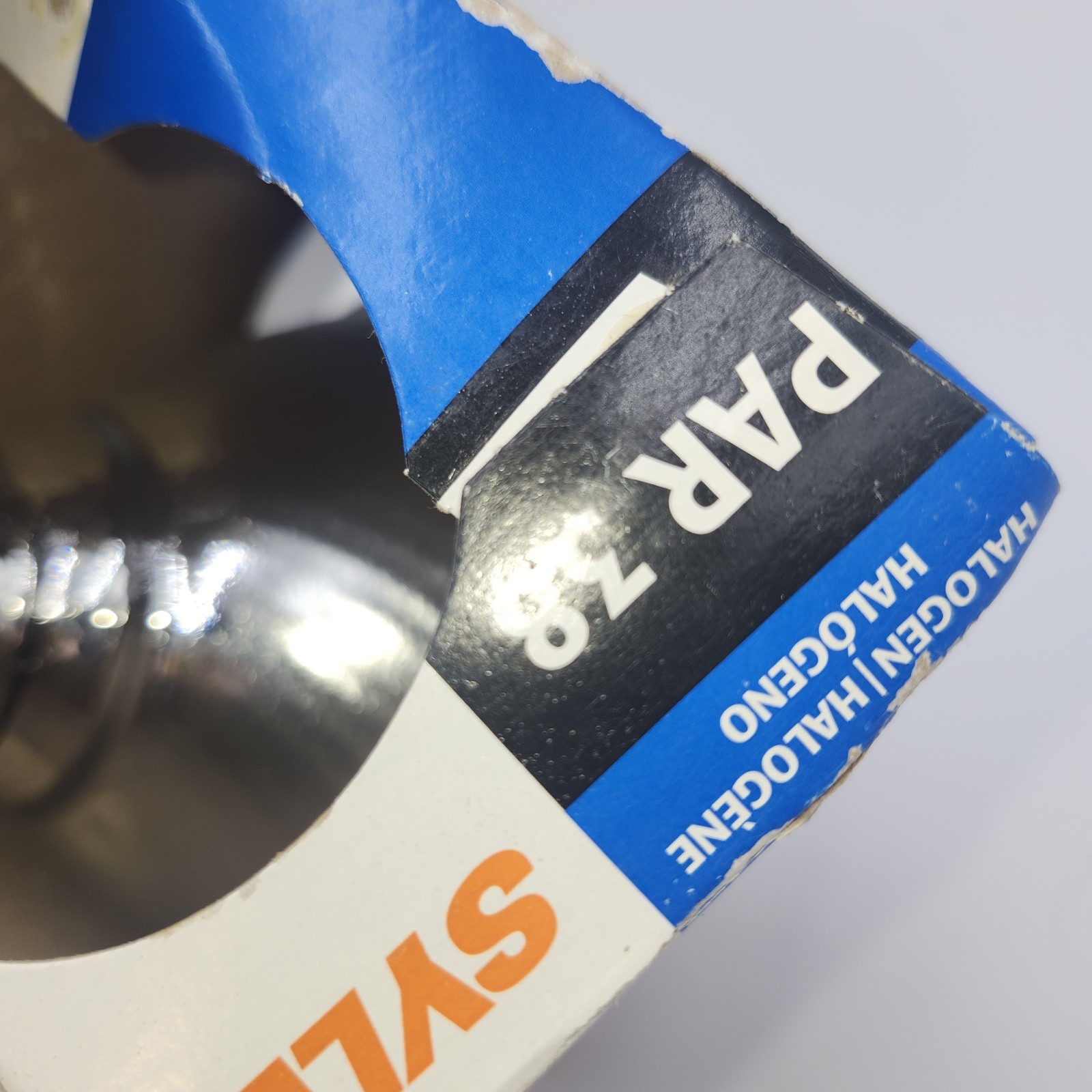 NEW Sylvania Halogen Par 38 Light Bulb 120 Volts, 90 Watts Capsylite 4.75