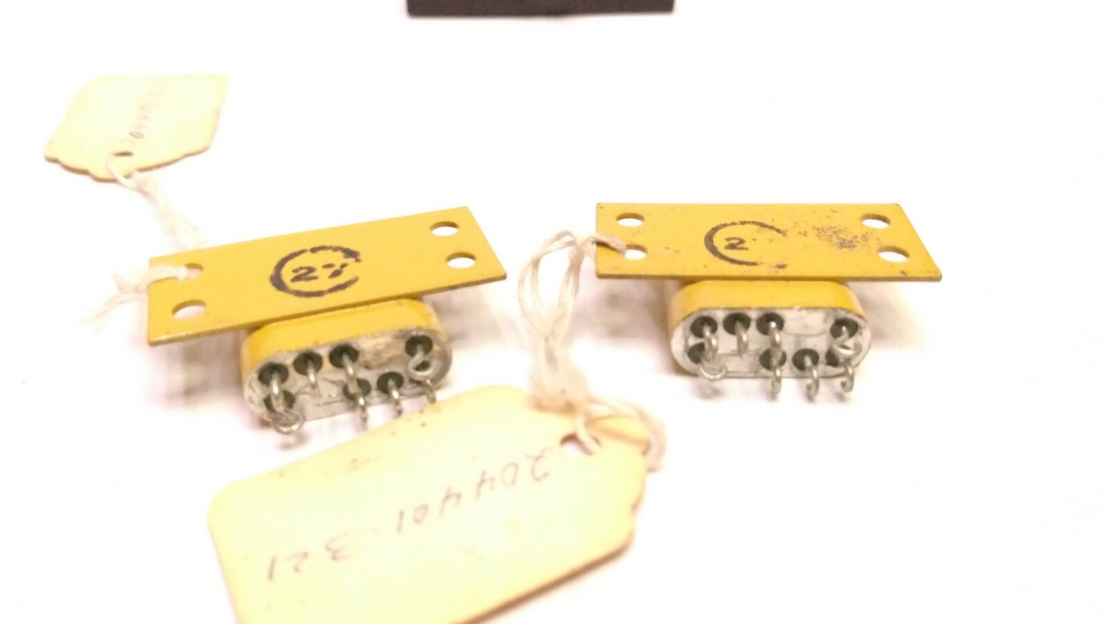 2 New PHILLIPS ADVANCE RELAYs MV2C-600D-15, 204401-321, 8 pin, 26vdc