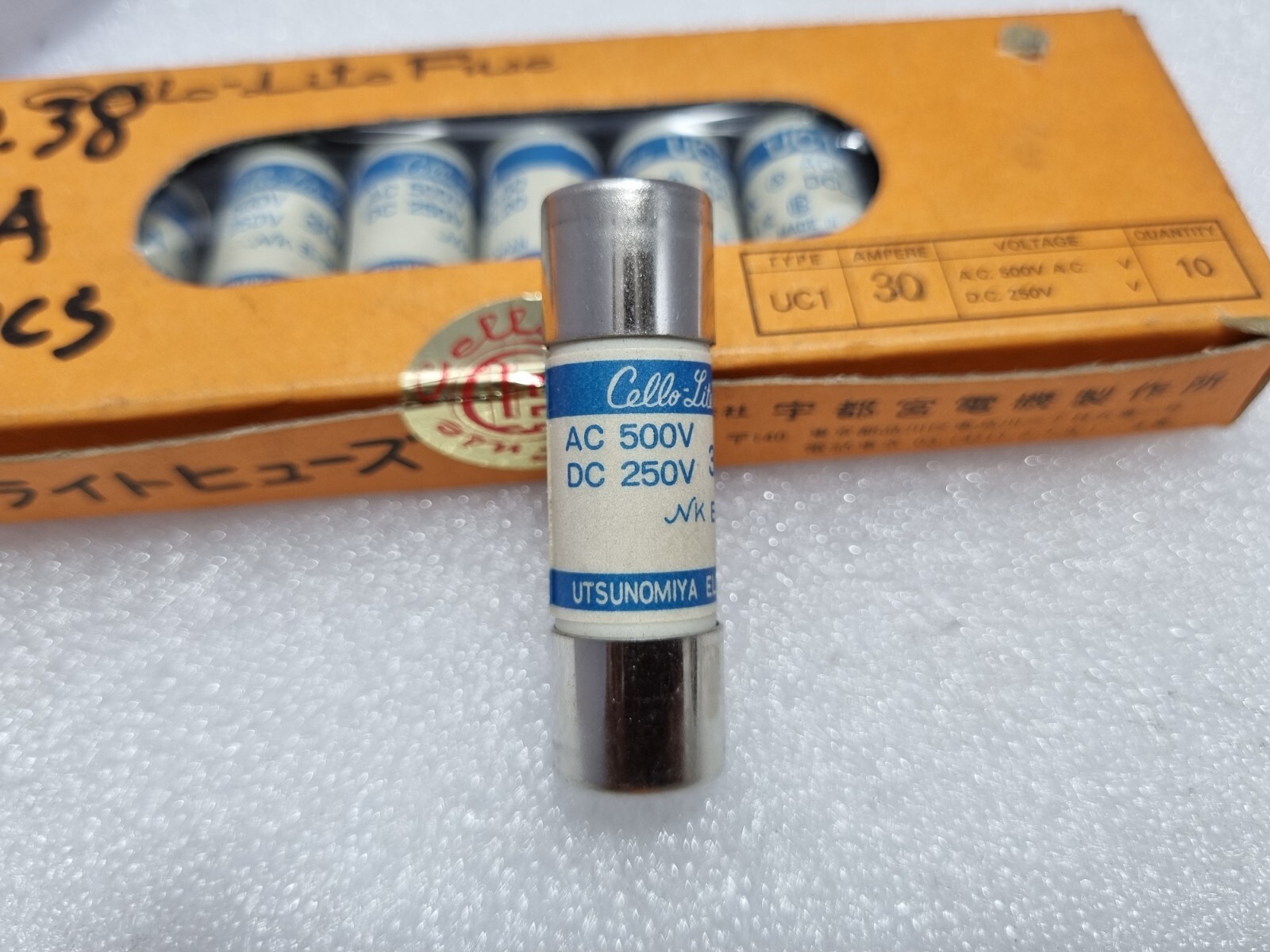 Cello-Lite Fuse UC1 Fuse 30 AMPERE A.C 500V AC DC 250V – QTY 10PCS in 1 Box