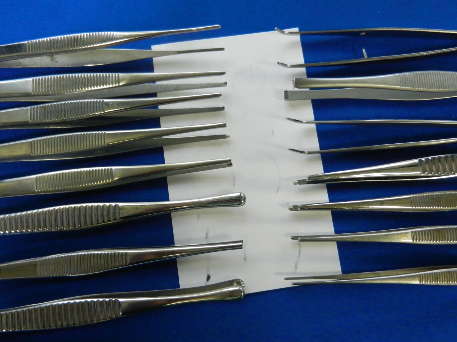 E1369 V. Mueller Jarit Codman Lot of 15 Forceps Approx. 14.5cm Length