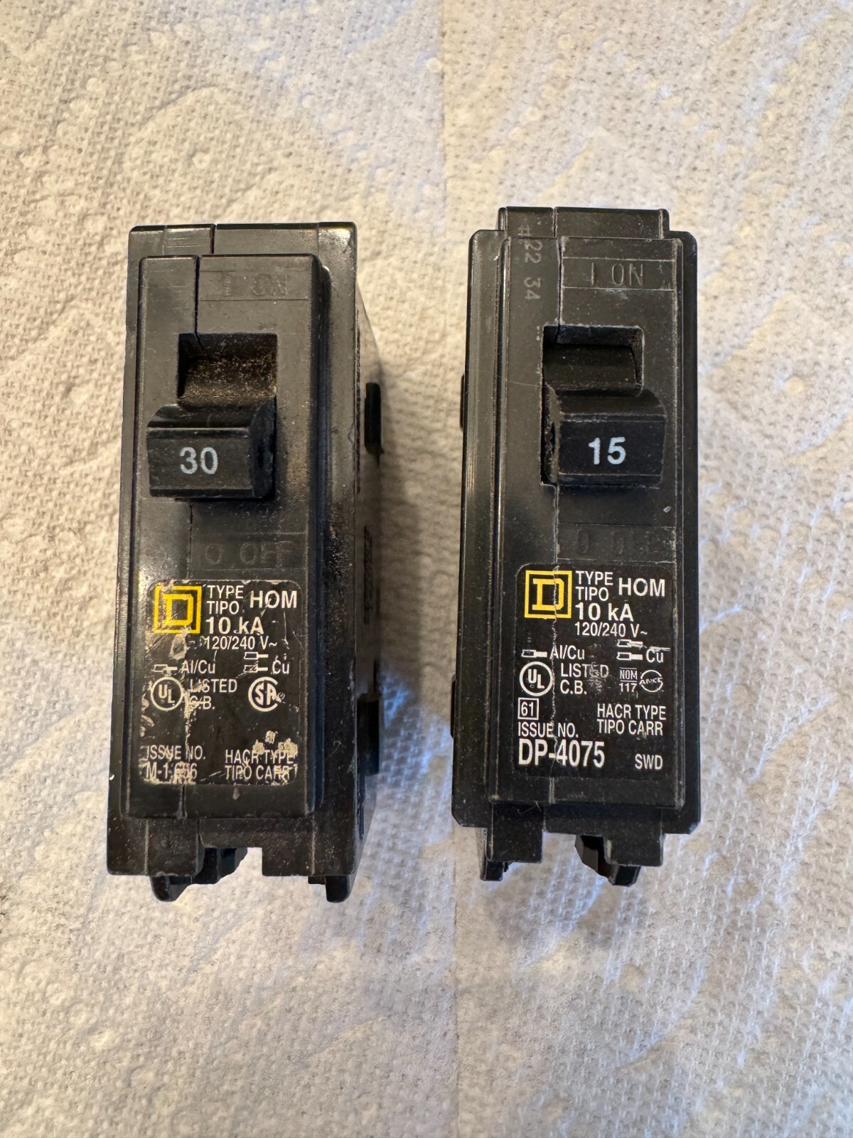 Square D Mixed Lot of 2 HOM115/HOM130 Circuit Breaker