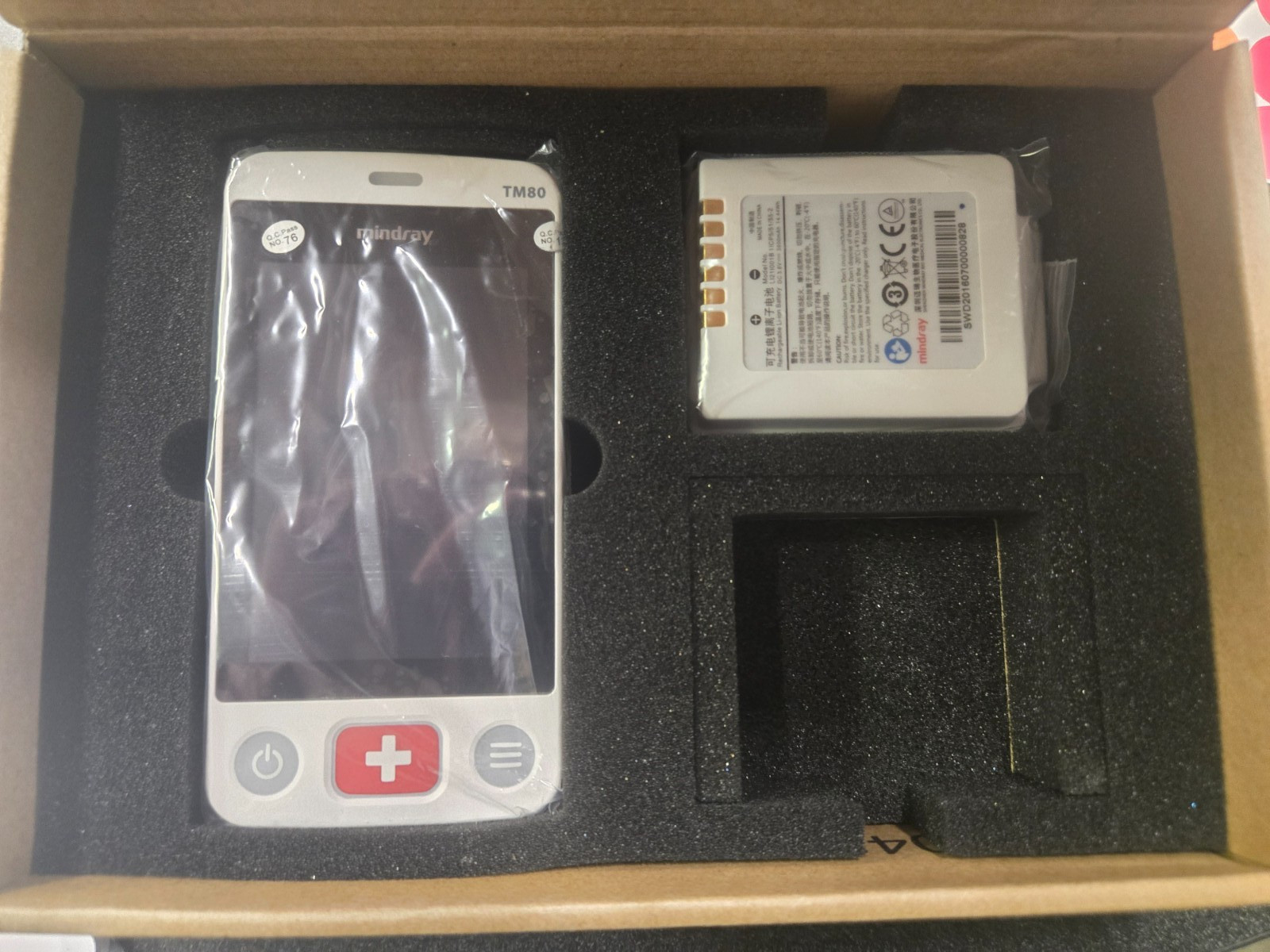 Mindray BeneVision TM80 Telemetry Transmitter 115-047565-00 & Li-Ion Battery NEW