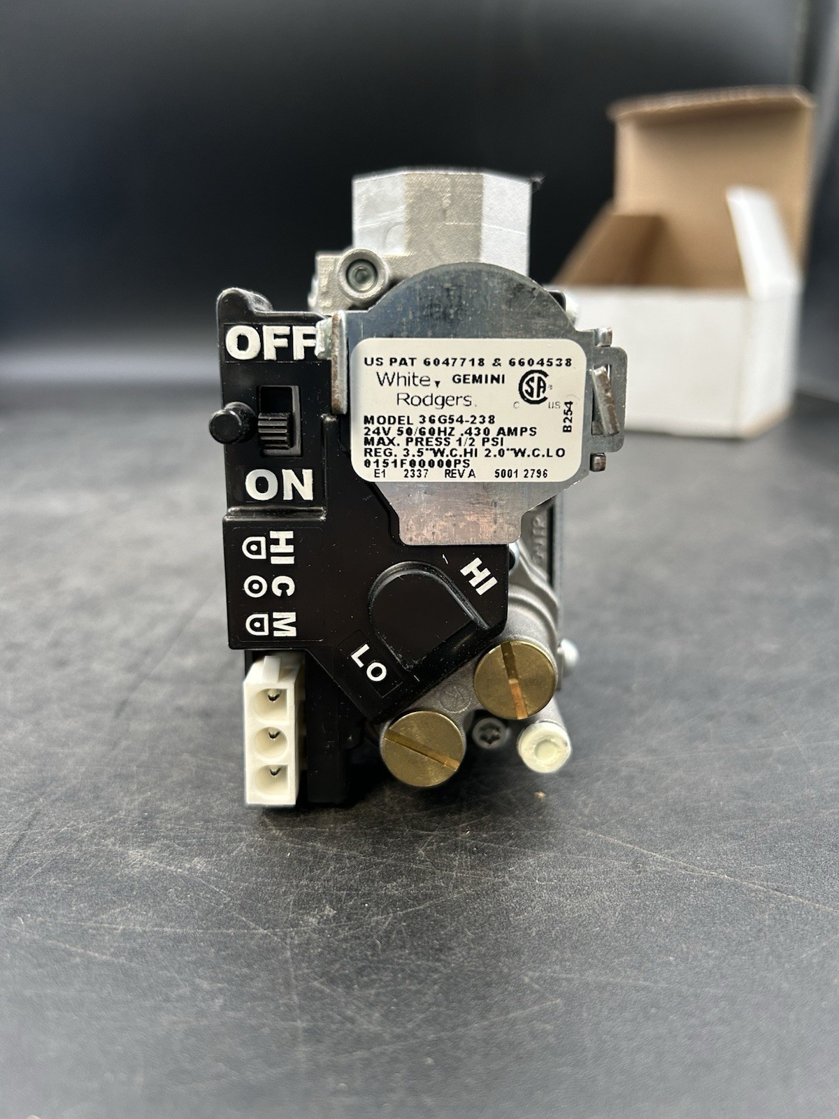 White Rodgers EMERSON 36G54-238 GOODMAN 0151F00000PS Manifold Gas Valve NOS