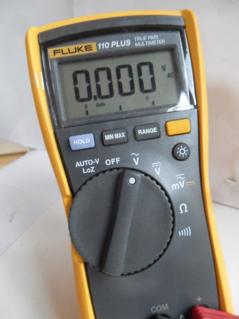 Super Clean Fluke 110 Plus TRMS Handheld Meter w/ Leads Multimeter Works