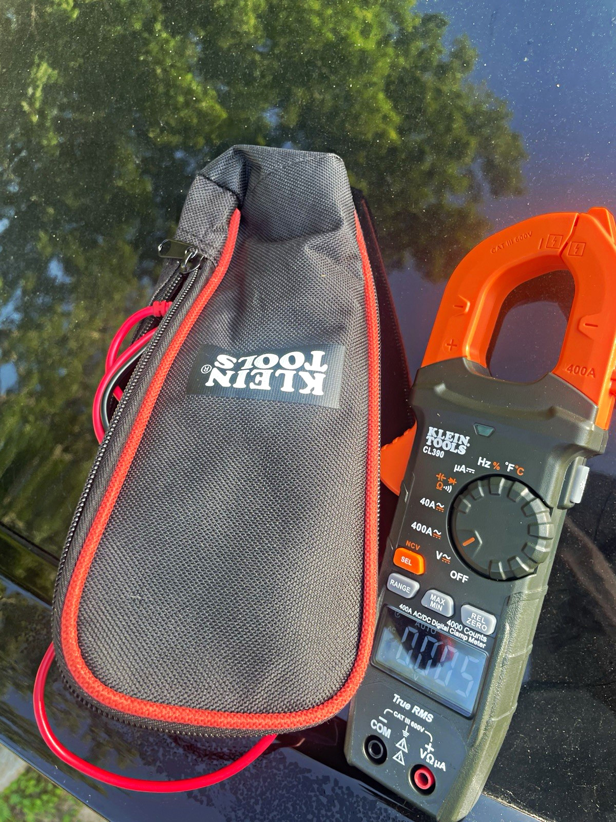 Klein Tools CL390 True RMS 400A AC/DC Clamp Meter 600V CAT III 4000 Count