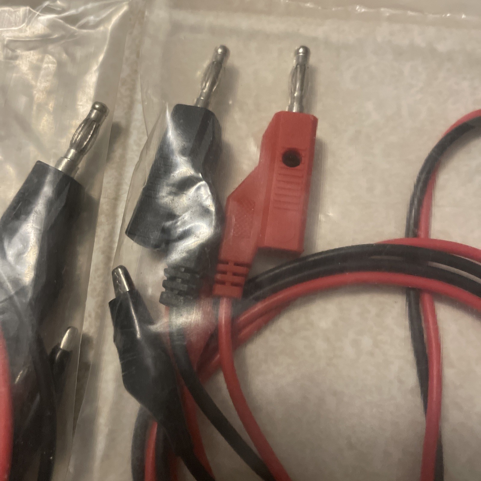 lot 4 Electronix express Banana Plug Alligator IV Hook – Sealed