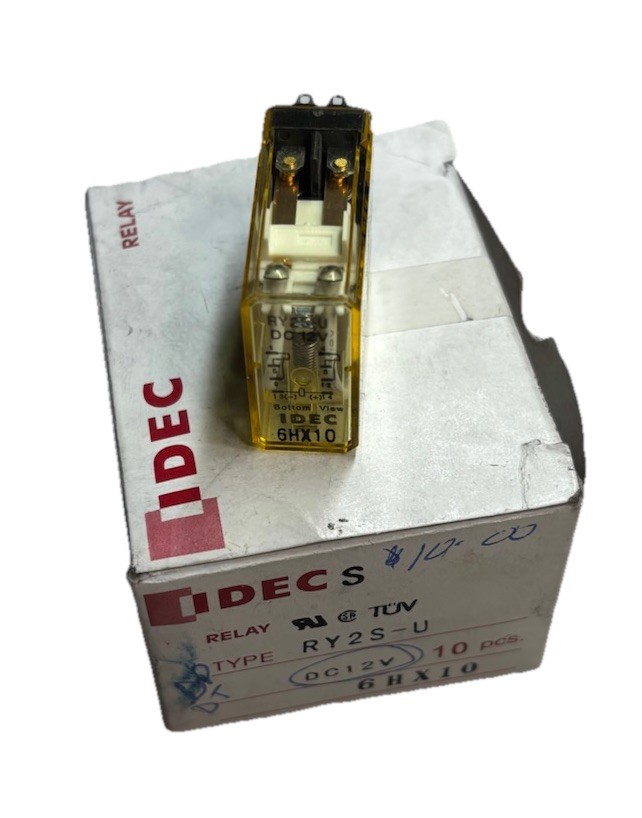 IDEC RY2S-U 6HX10 Lot of 6 Relay