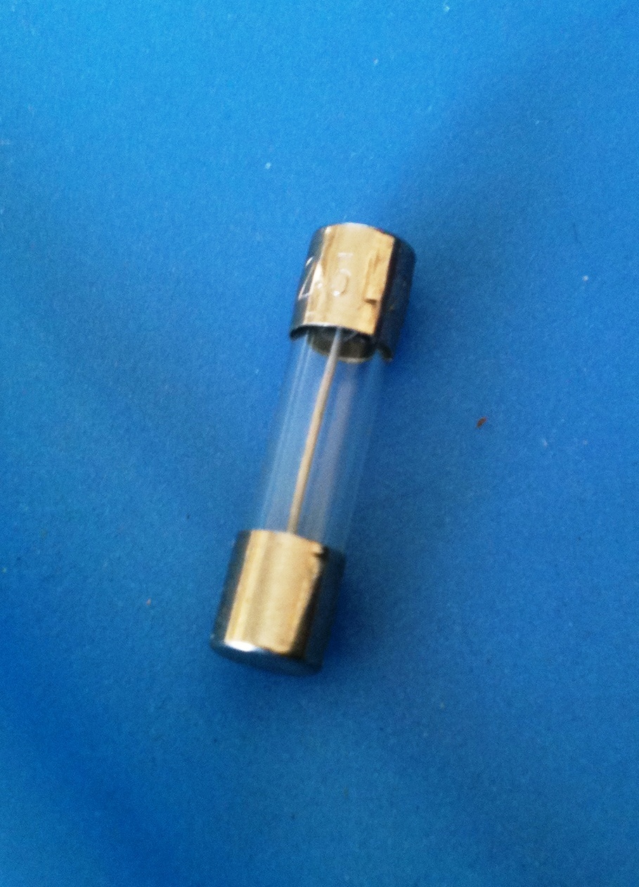 10x 19195/12.5A WICKMANN T12.5 L250V FUSE GLASS 12.5A 250VAC 5X20mm SLOW