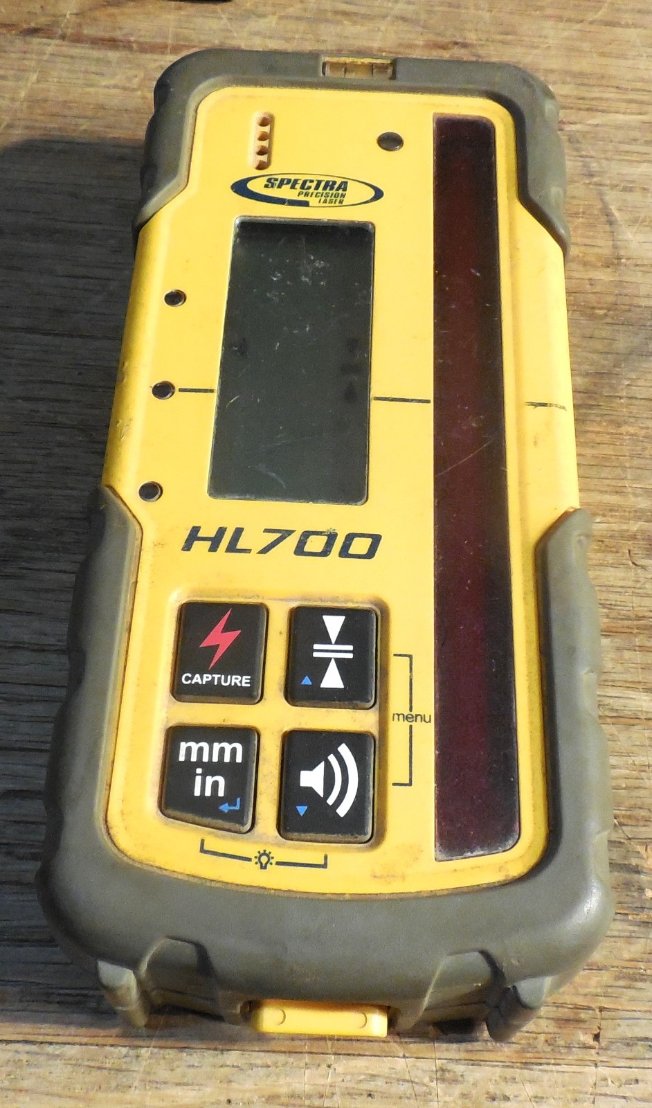Trimble HL700 Spectra Precision Radio Laser Receiver – pwrs up, looks complete