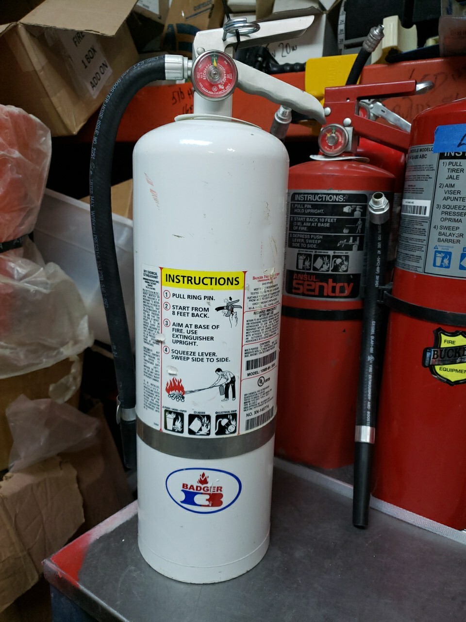 🤡🔥🧯BADGER WHITE 10 lb ABC Fire Extinguisher w/12 year HYDRO 10MB-8H🧯