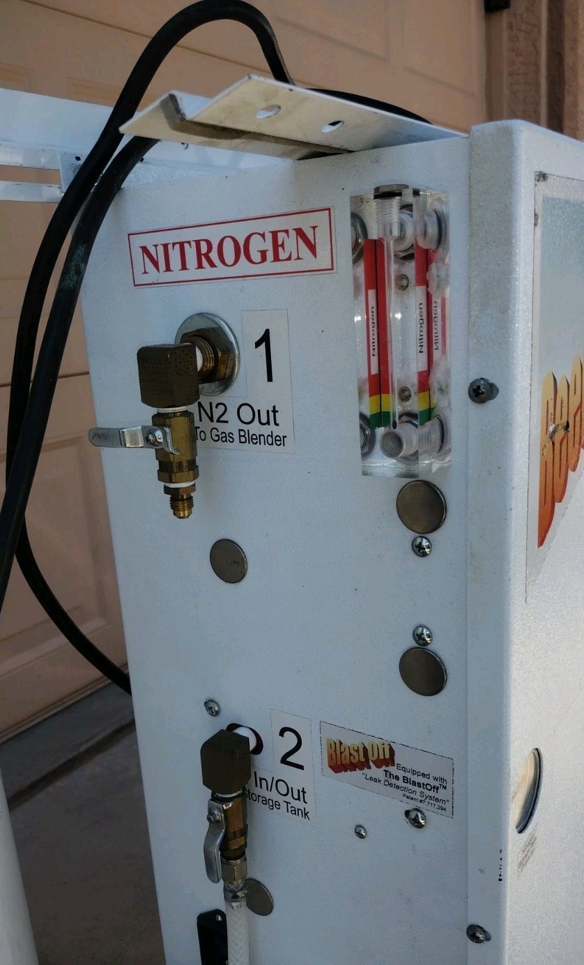 Beer Blast N200 Nitrogen Generator, N2 Tank, Draft Beer Co2/N2 Gas Blender